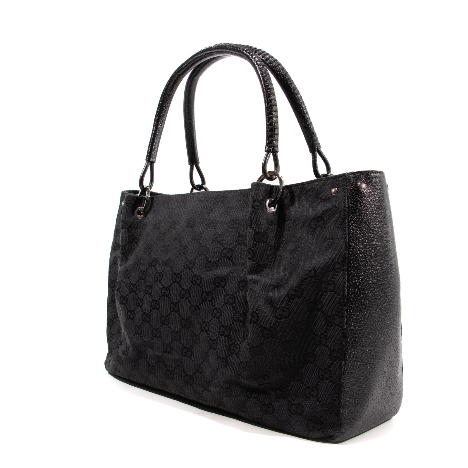 Tote behind