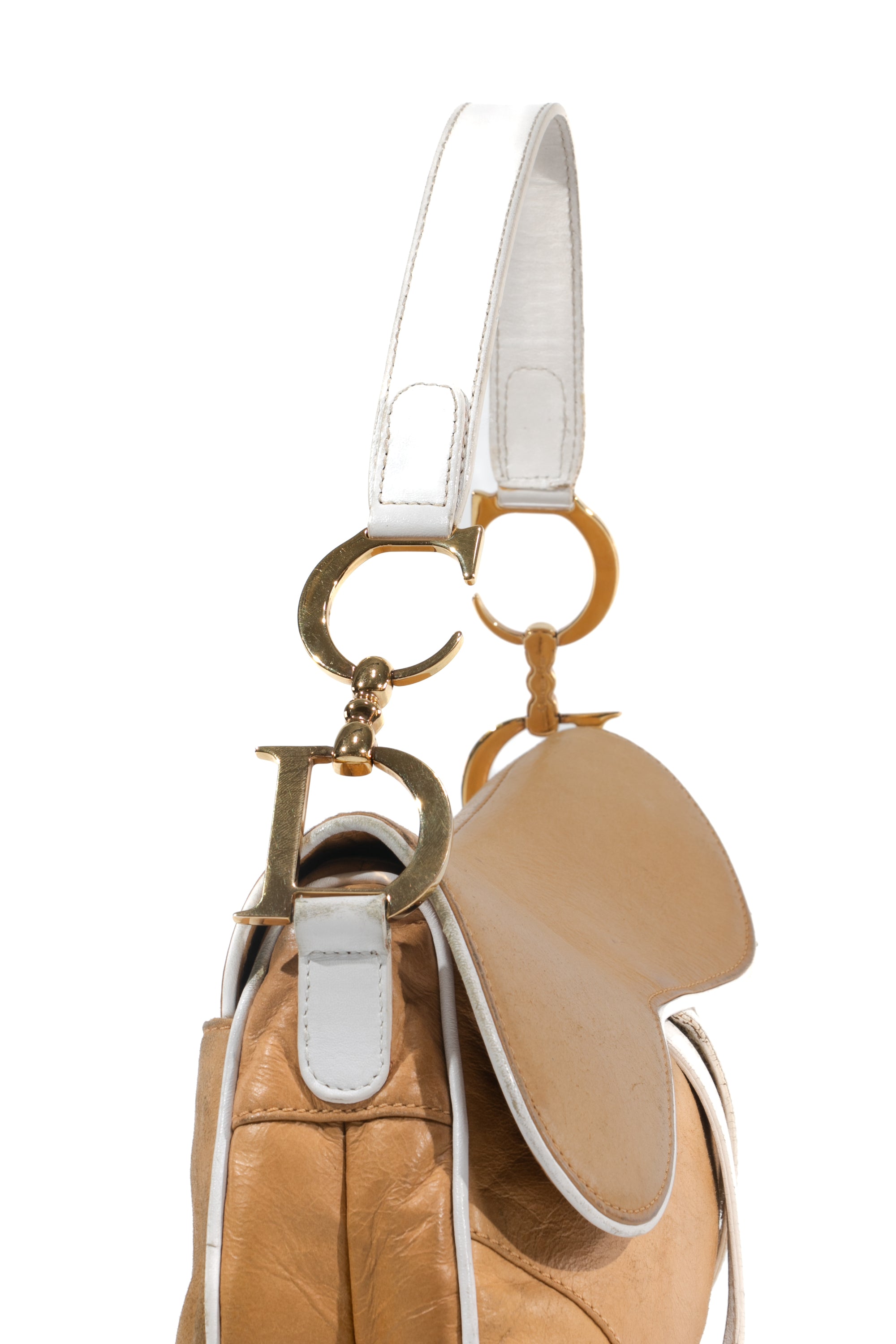 Saddle