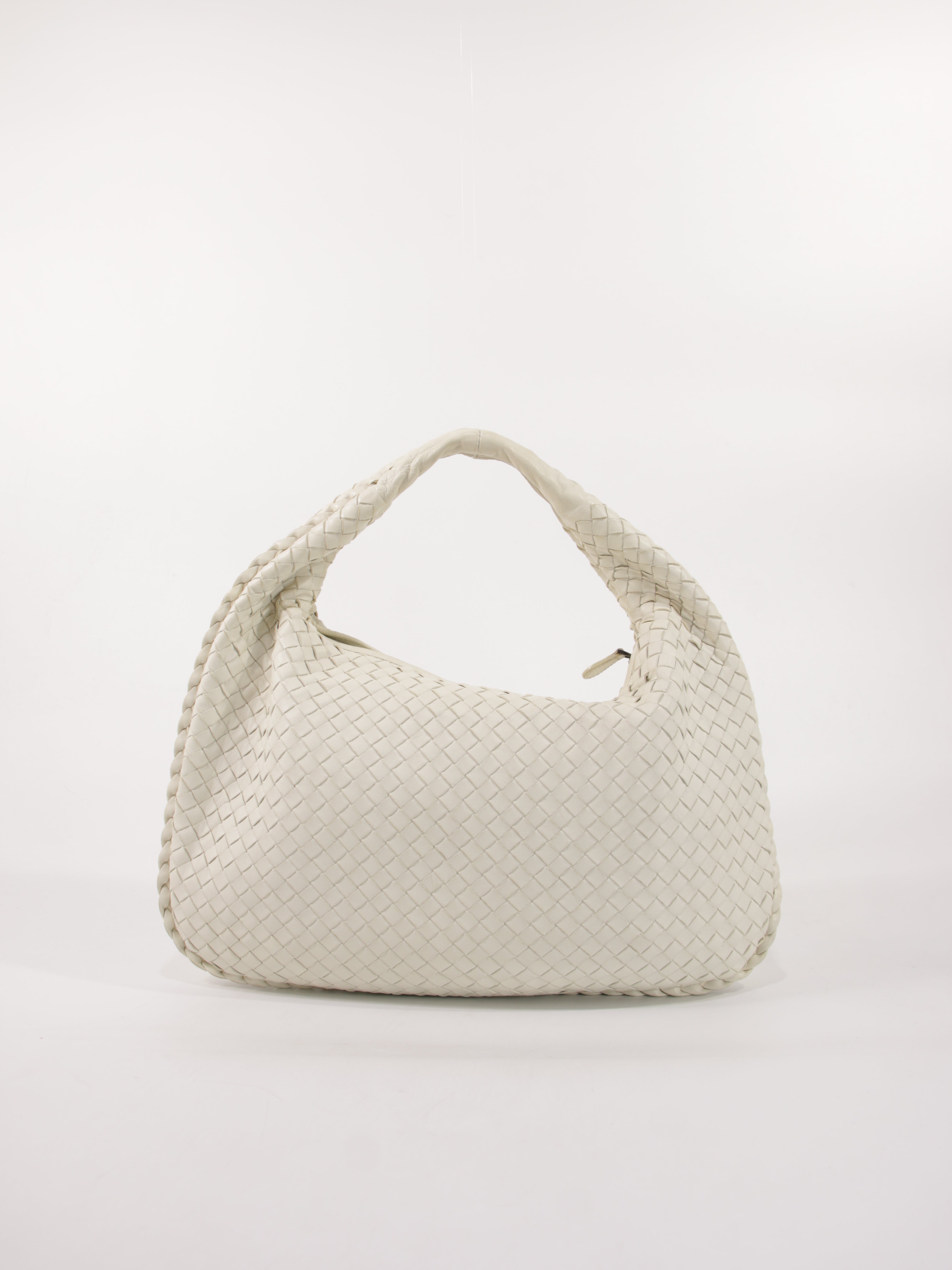 BOTTEGA VENETA SHOULDER BAGS