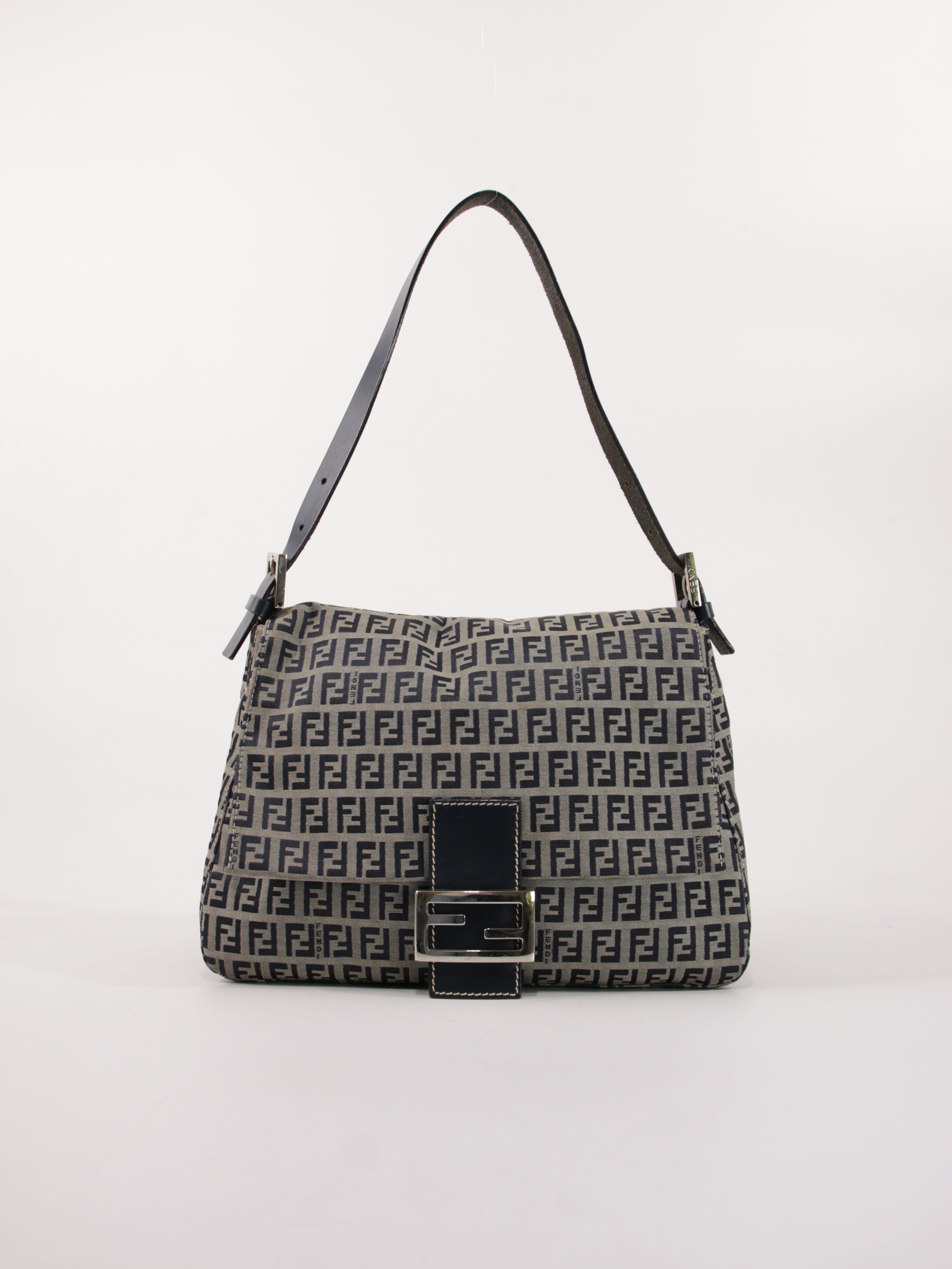 FENDI SHOULDER BAGS