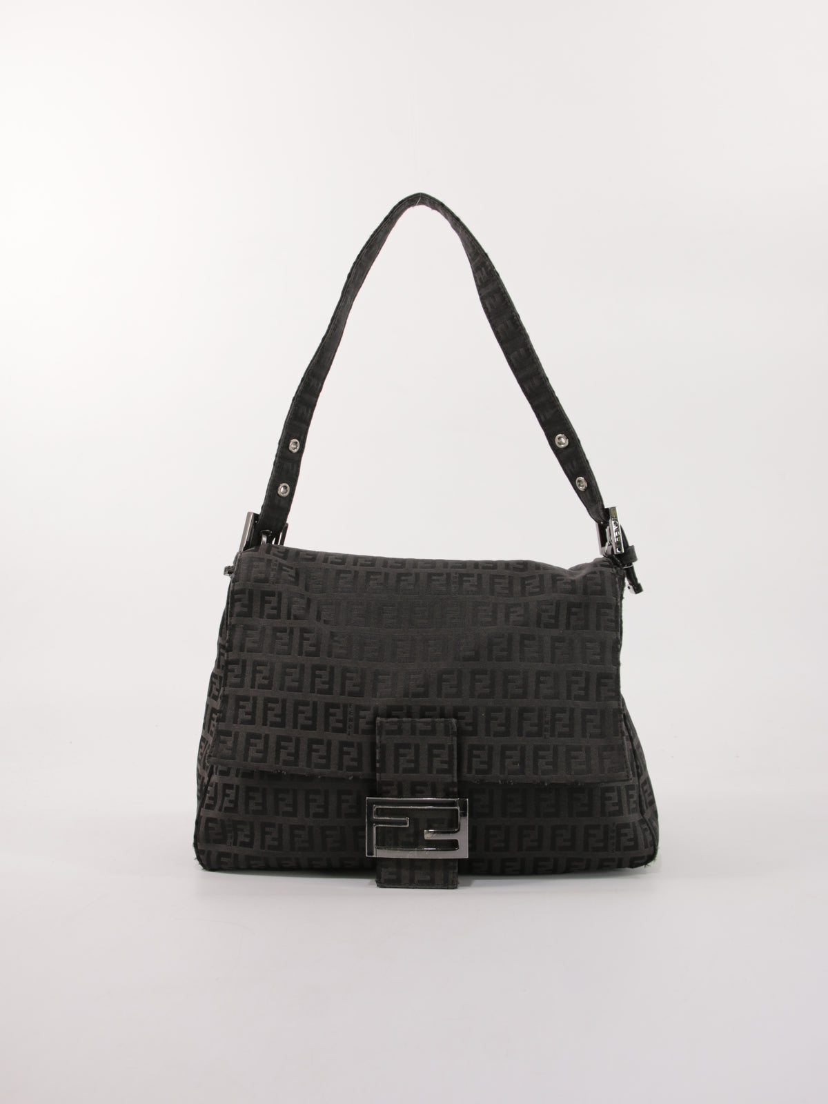 FENDI SHOULDER BAGS