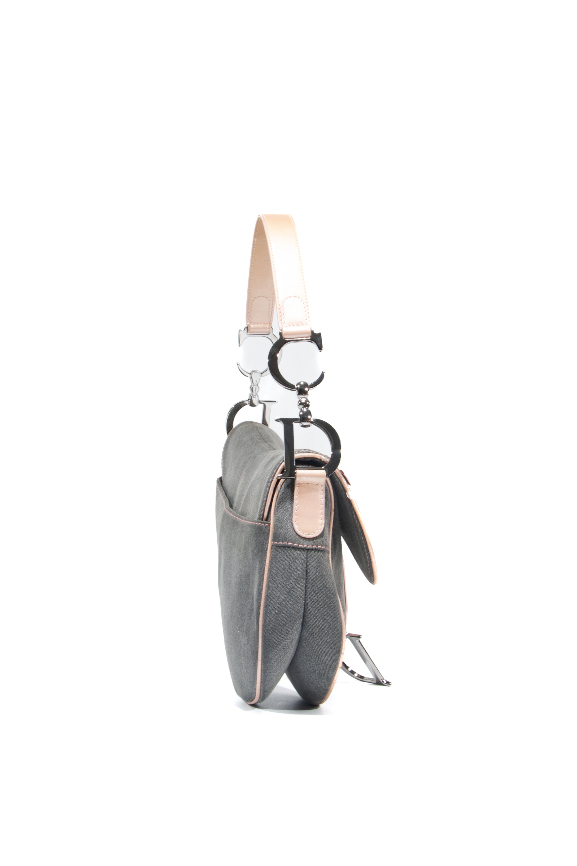 Saddle