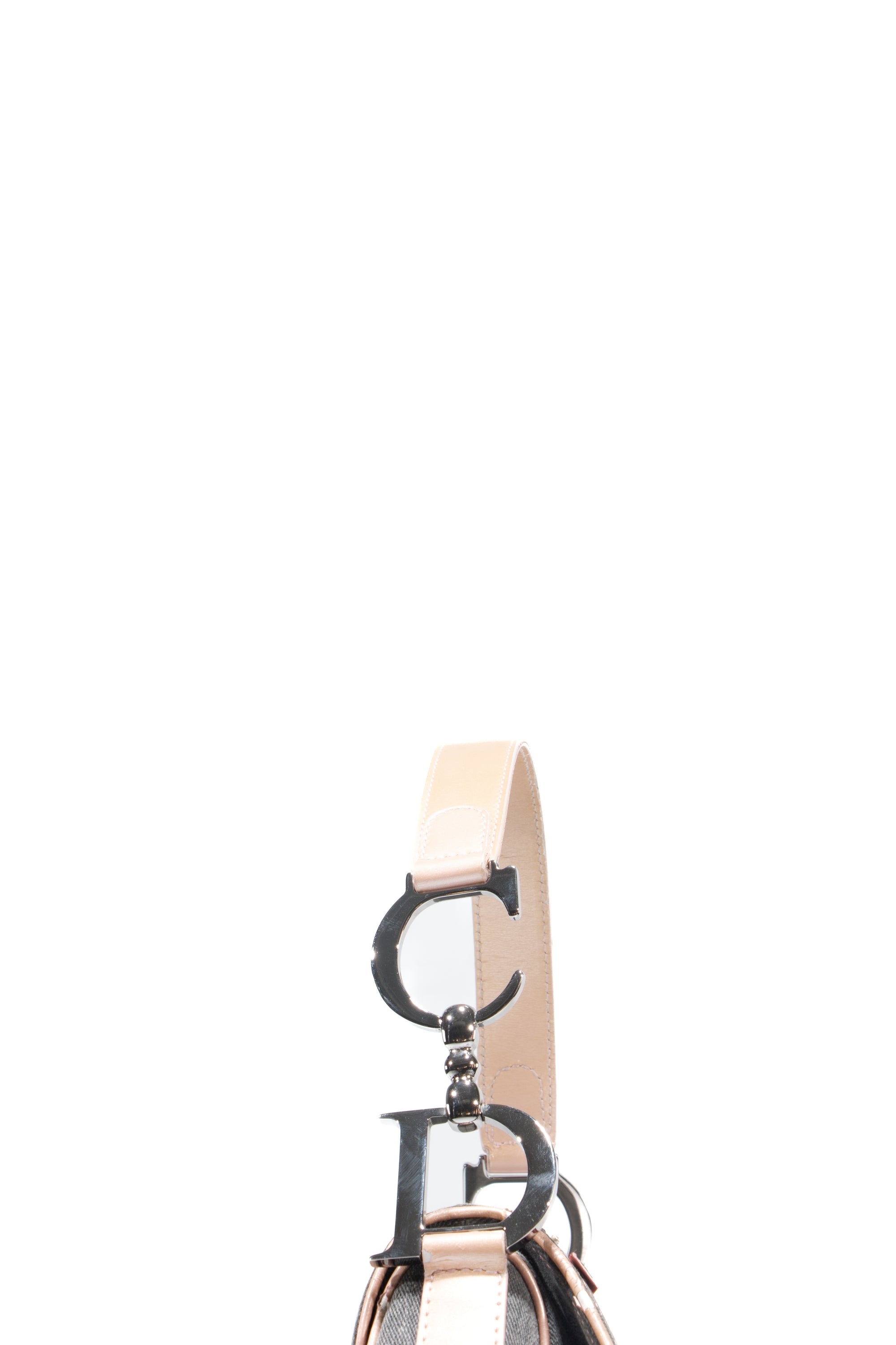 Saddle