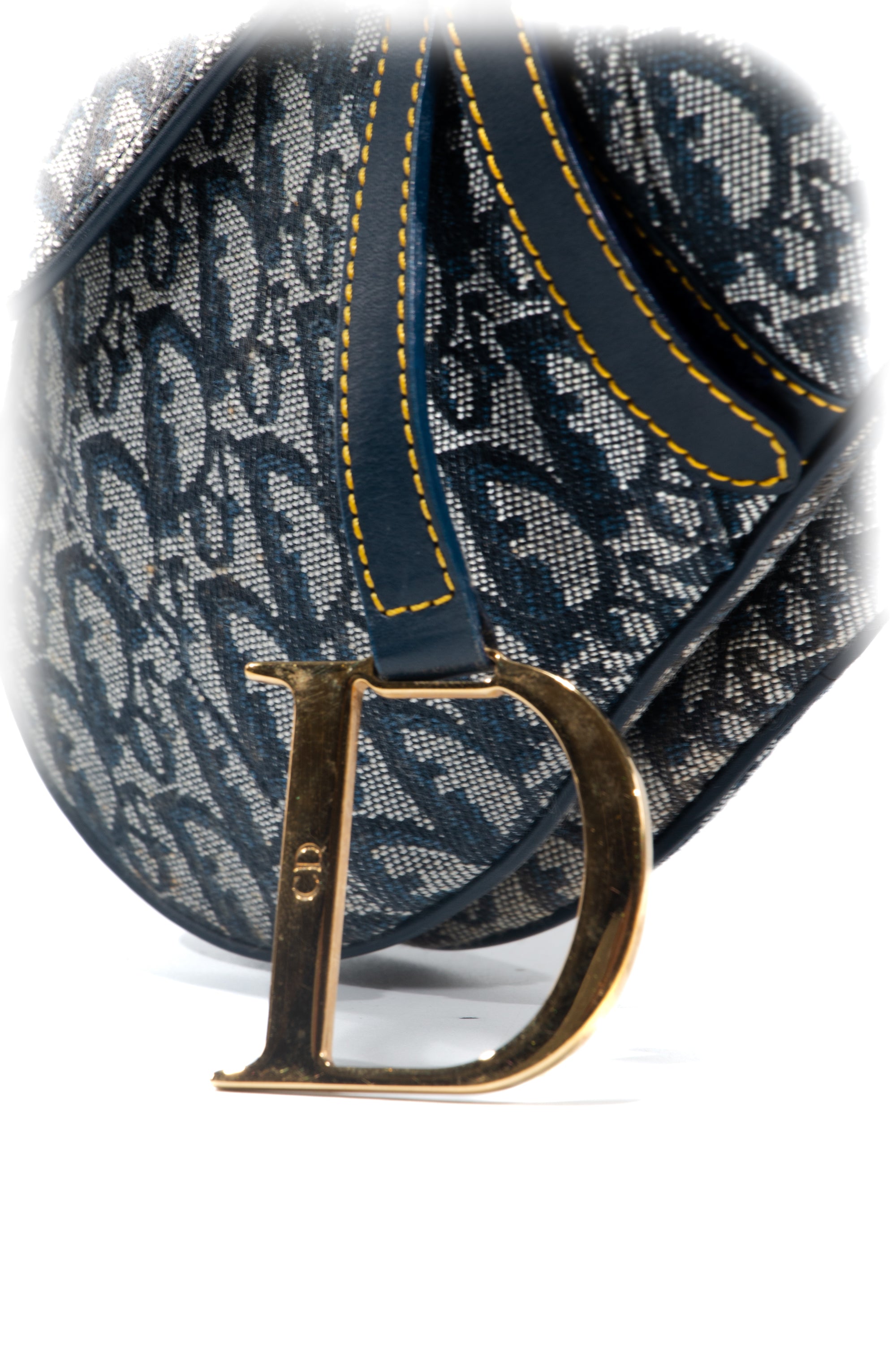 Saddle