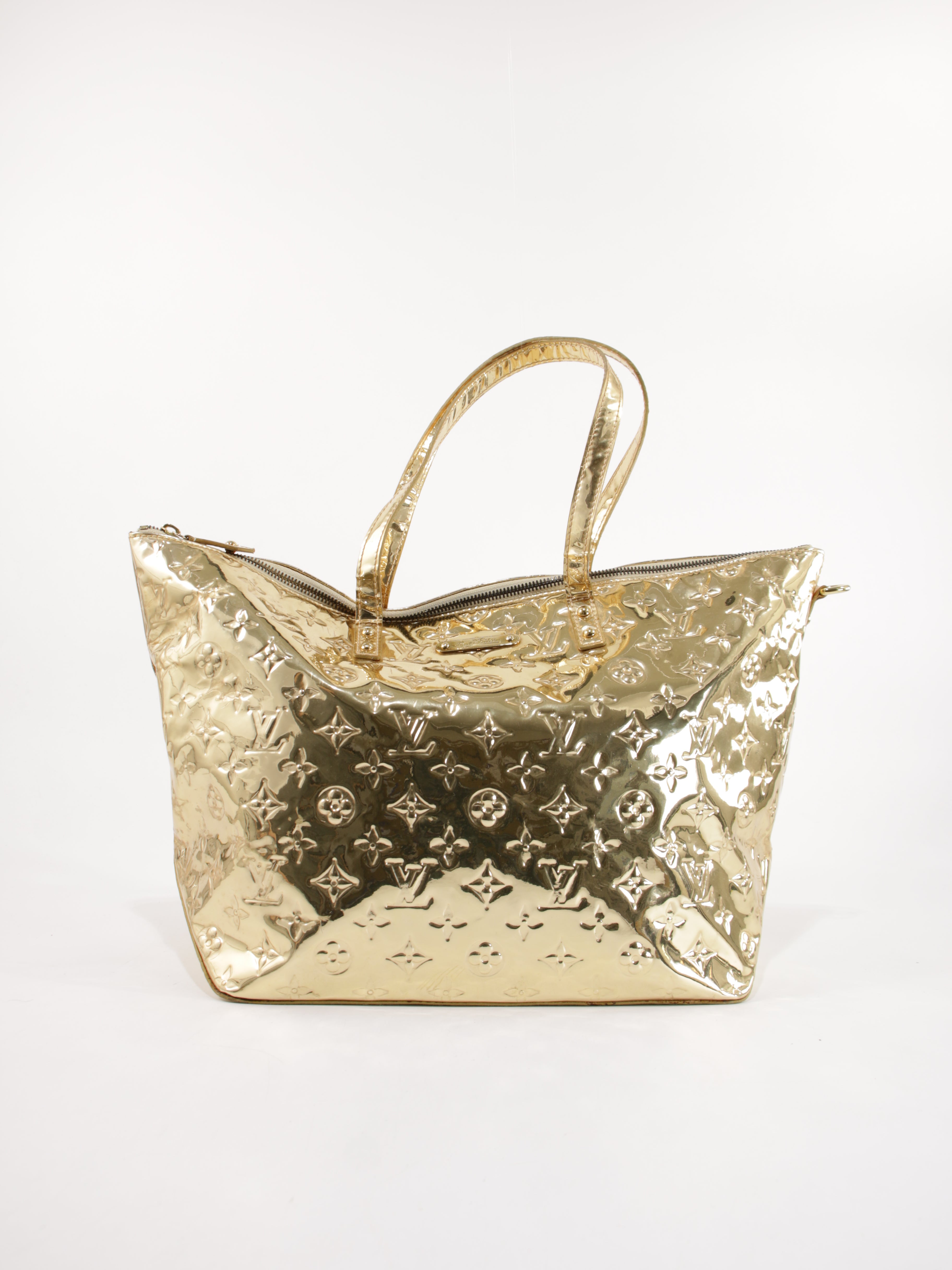 LOUIS VUITTON - BELLEVUE