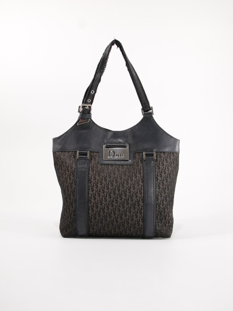 CHRISTIAN DIOR SHOULDER BAGS