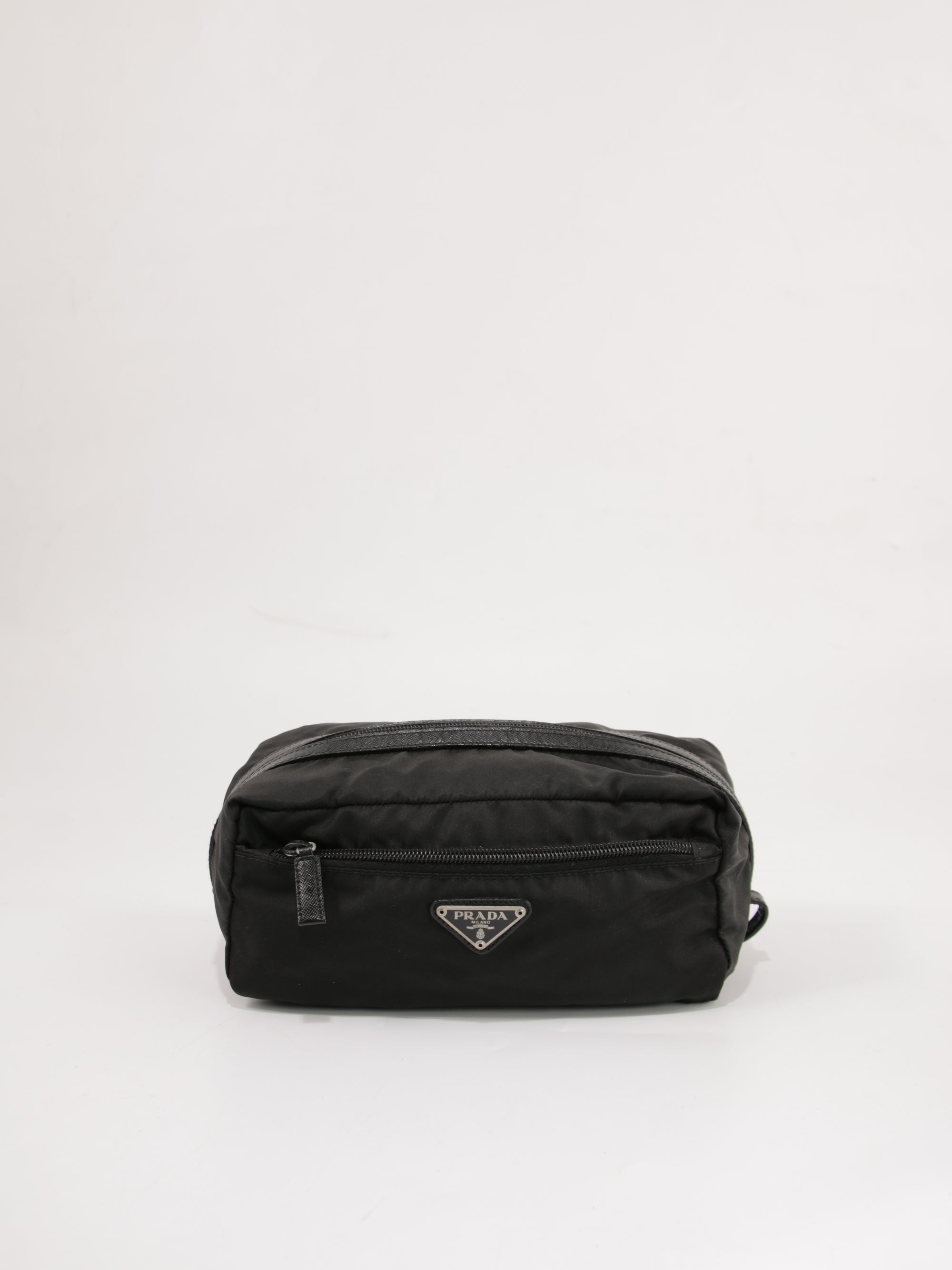 Cosmetic pouch