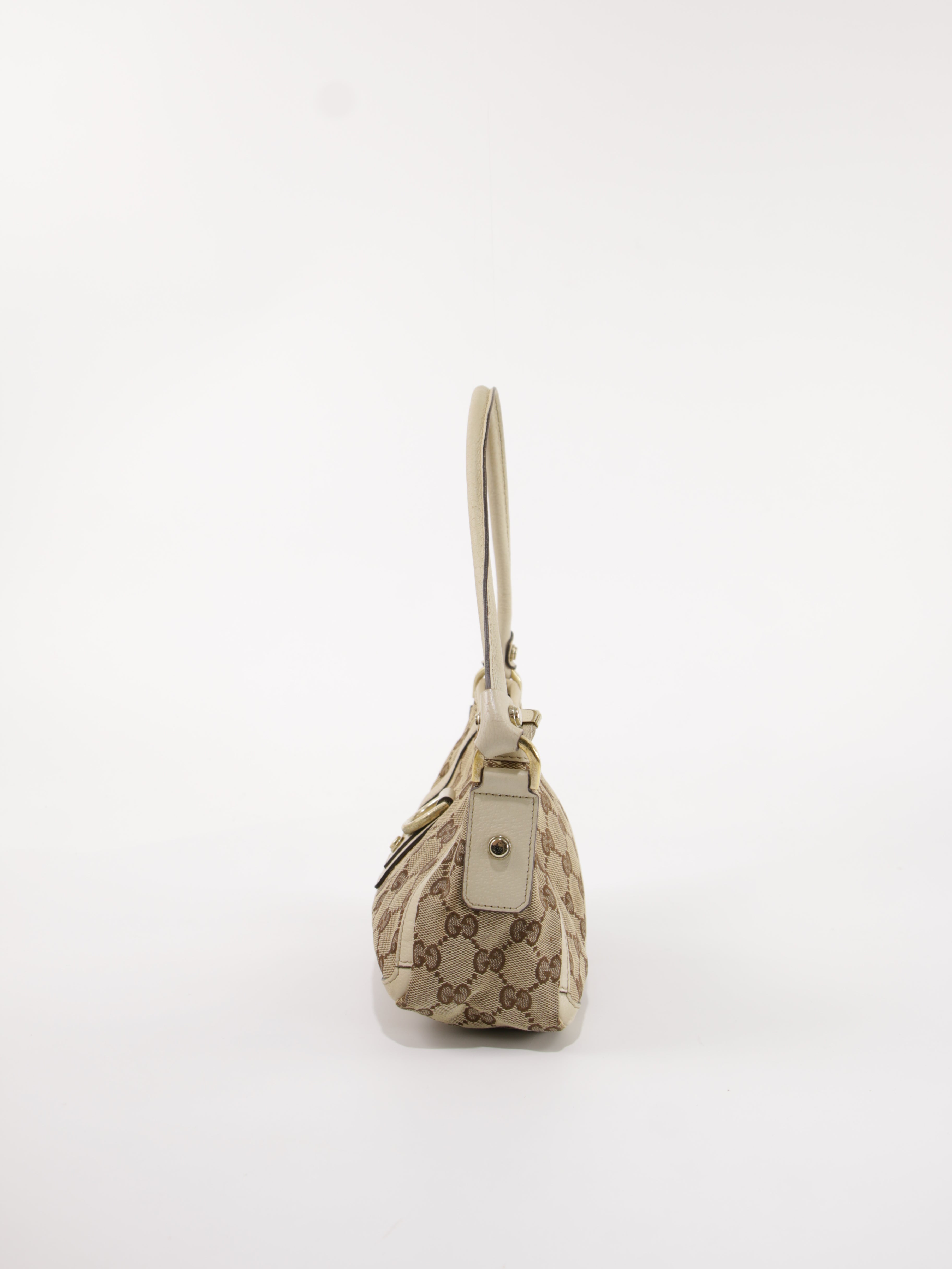 Abbey D-Ring Pochette