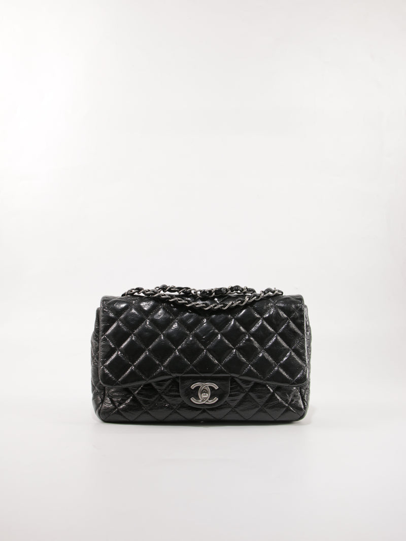 CHANEL - JUMBO FLAP