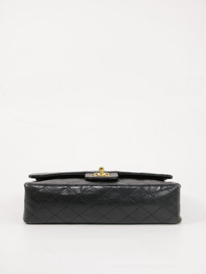 Medium Classic Flap