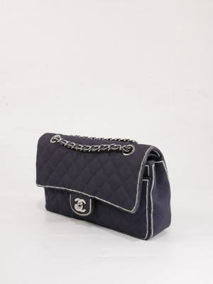 Medium Classic Flap