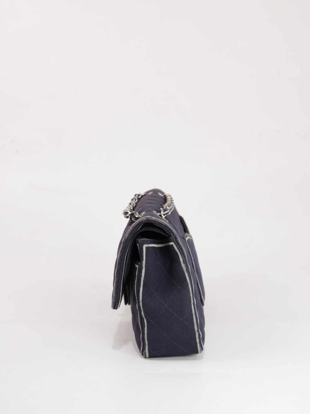 Medium Classic Flap