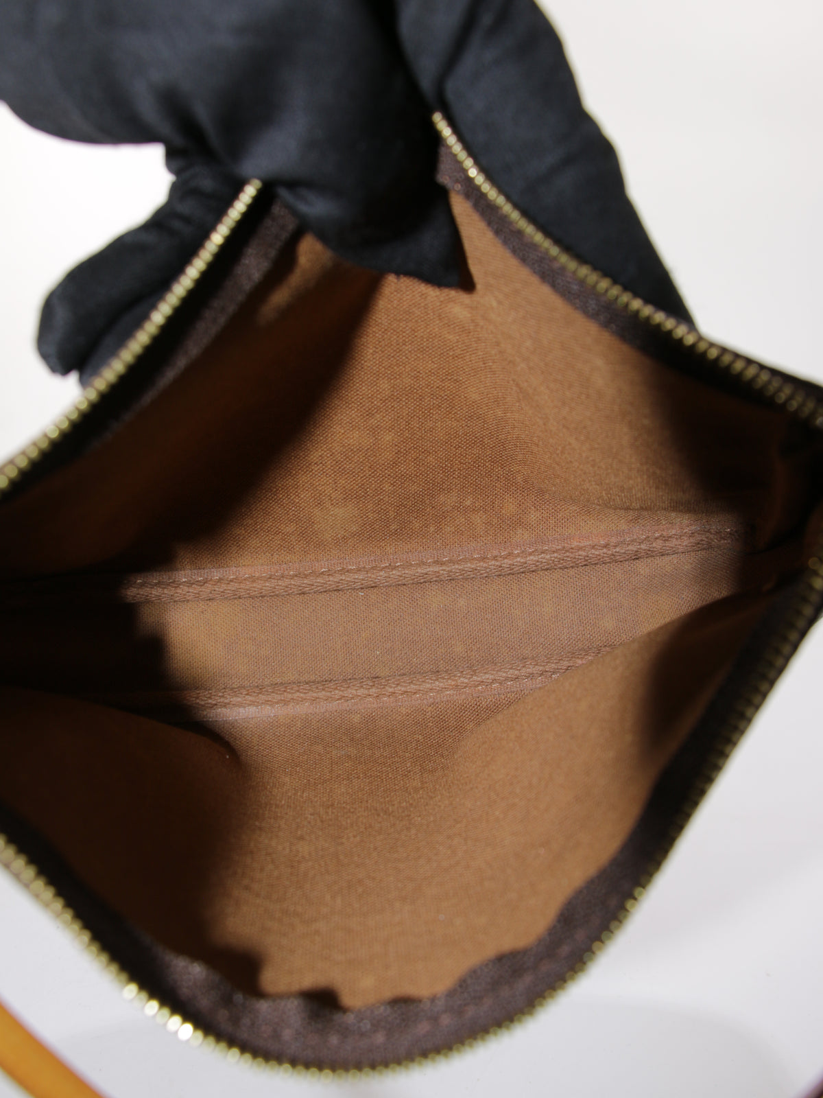 Louis Vuitton Accessories Pochette
