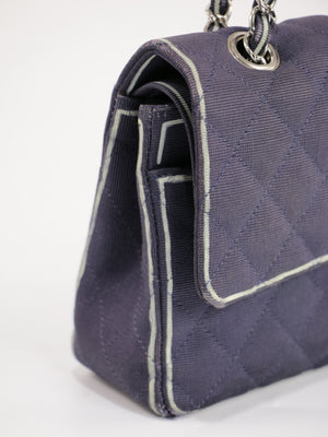 Medium Classic Flap