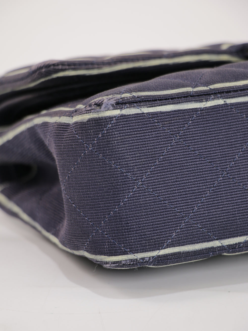 Medium Classic Flap