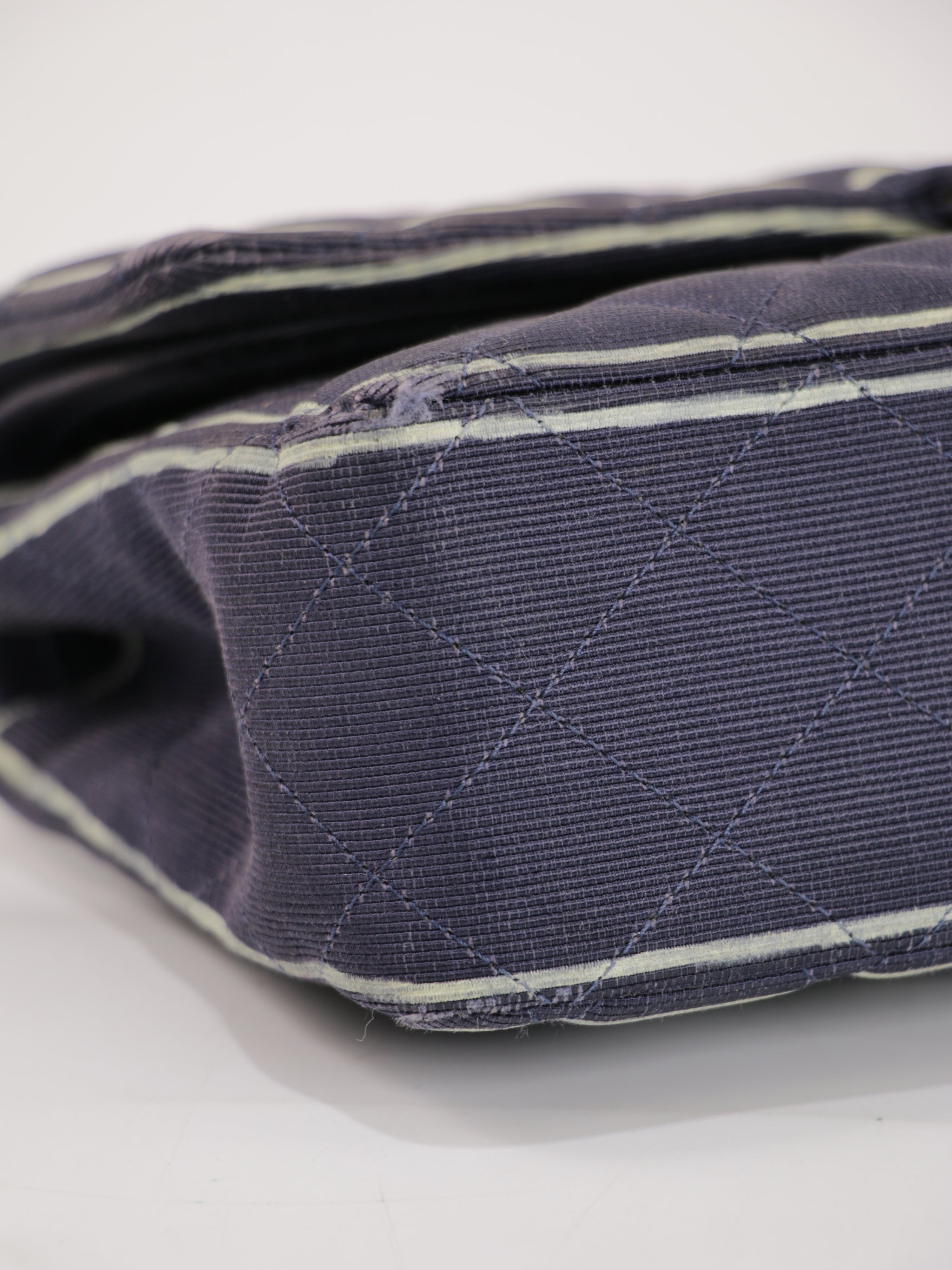 Medium Classic Flap
