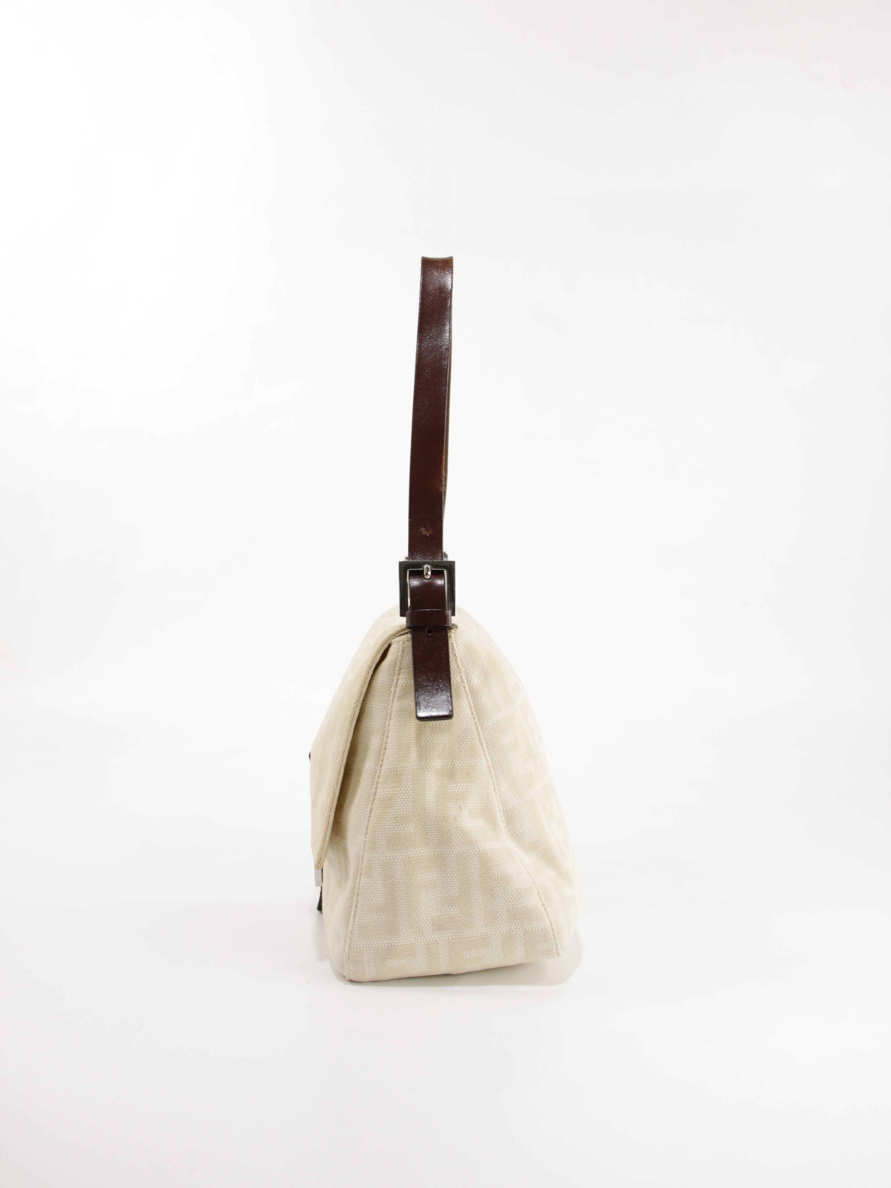 Mamma Baguette – Collector's Cage