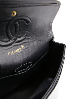 Medium Classic Flap