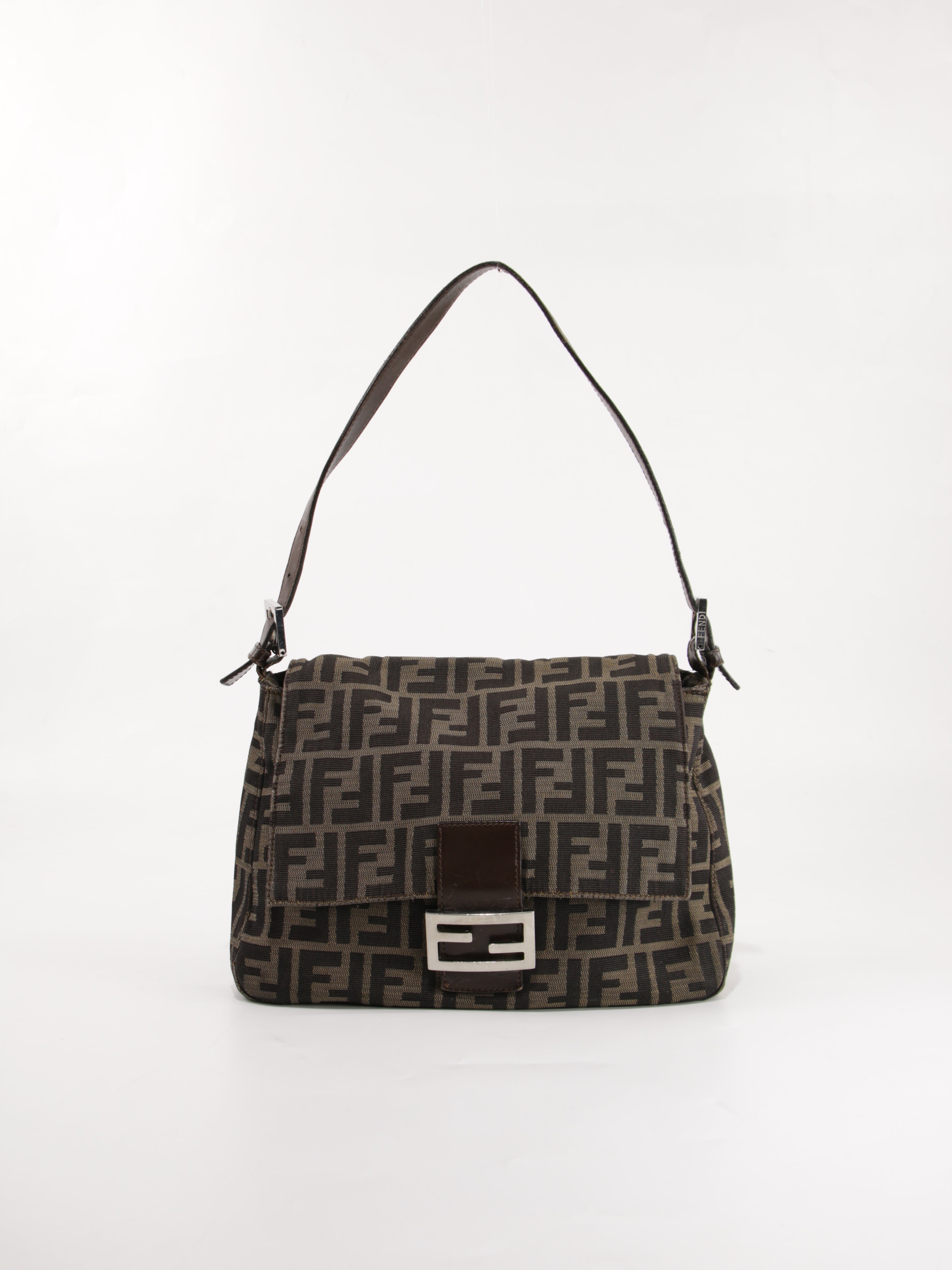 Mamma Baguette – Collector's Cage