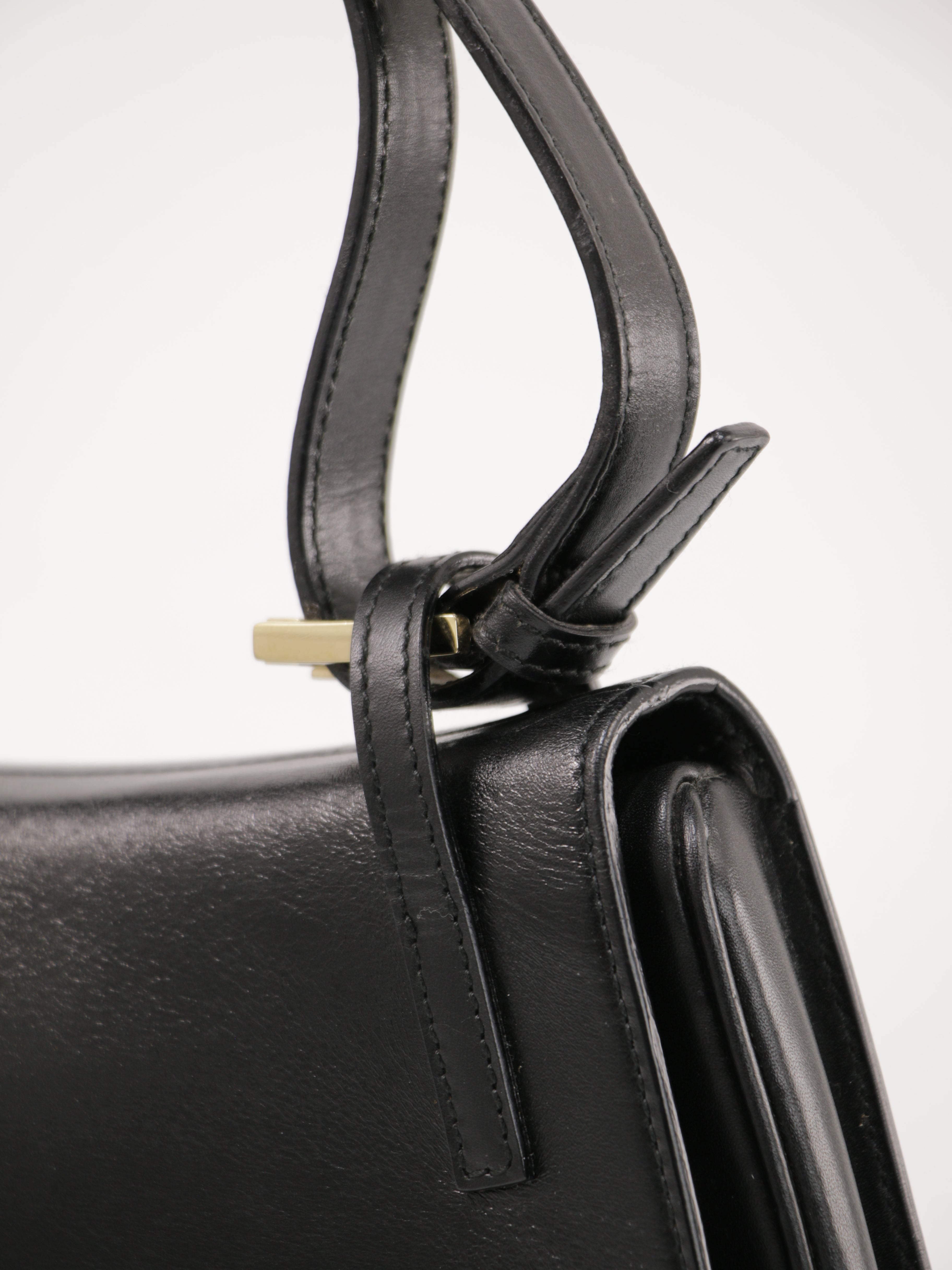Shoulder Bag – Collector's Cage