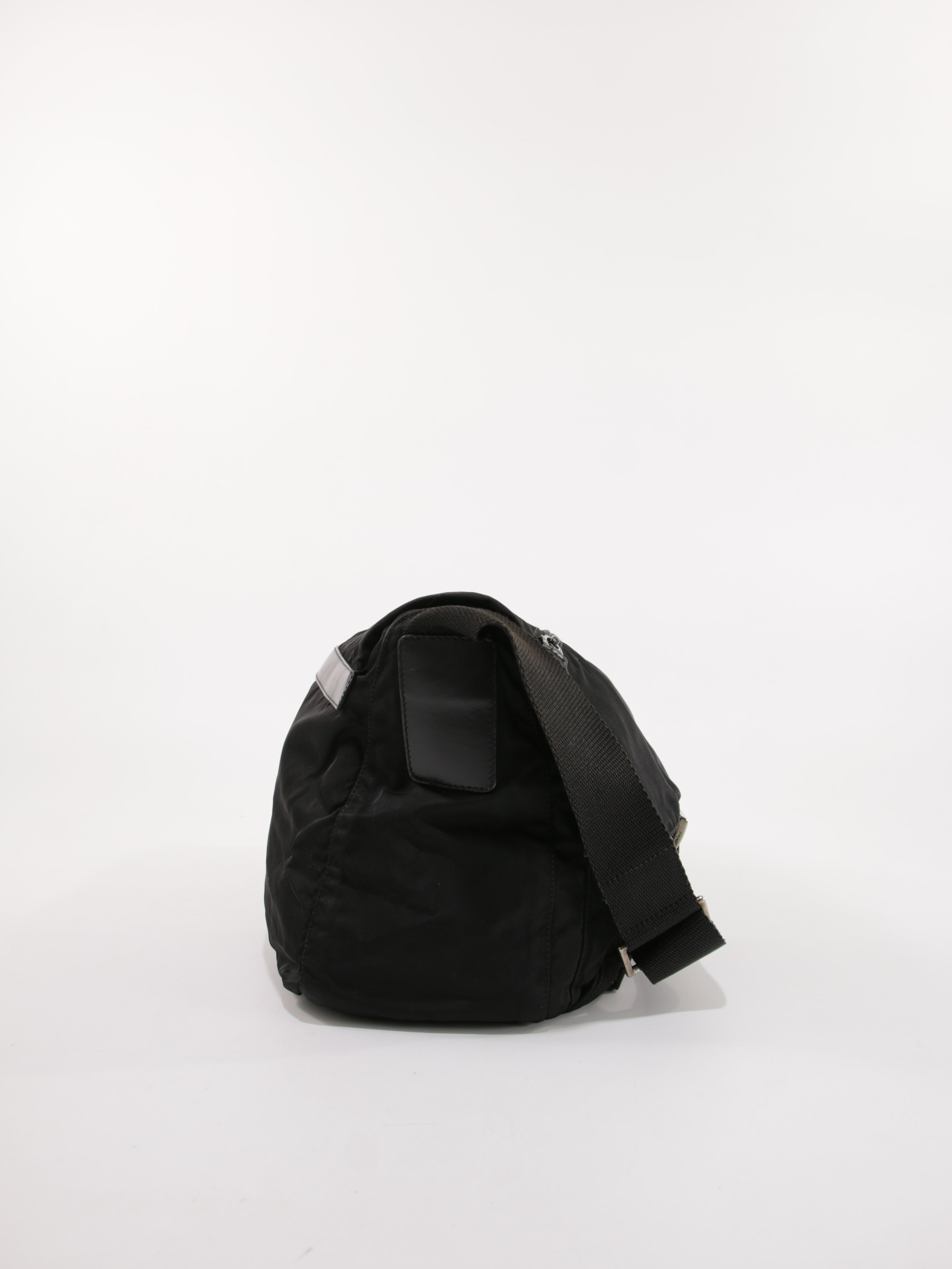 Double Buckle Messenger