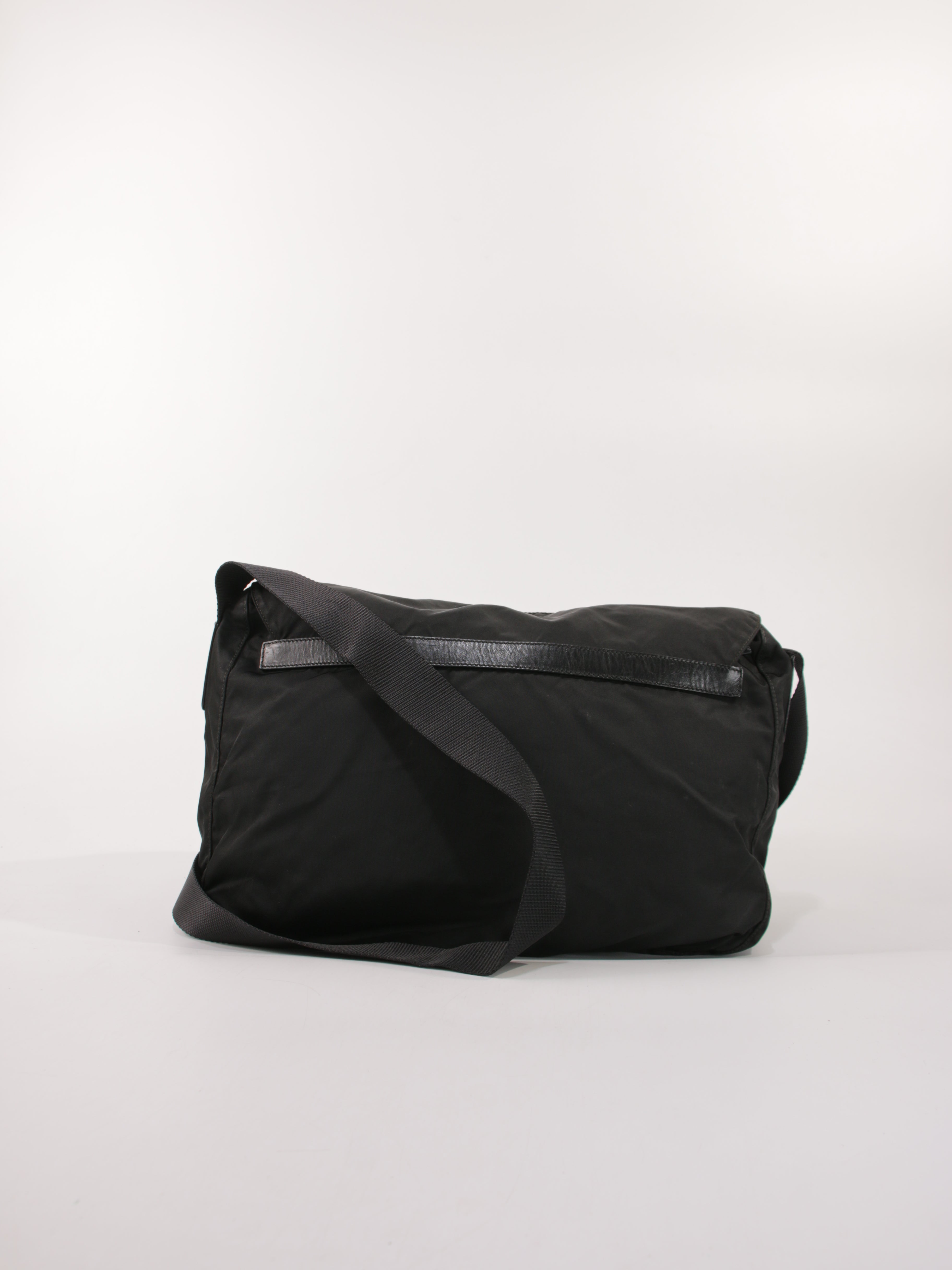 Double Buckle Messenger