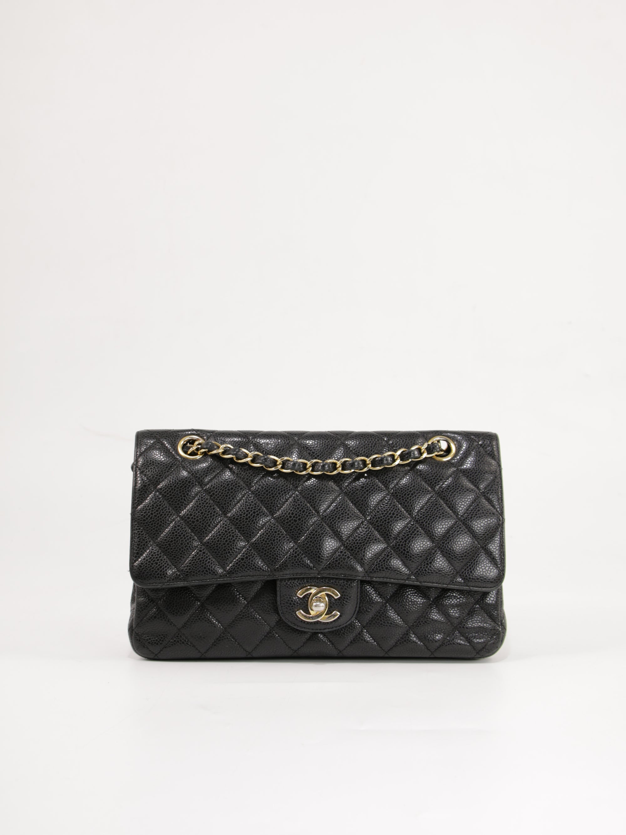 Medium Classic Flap