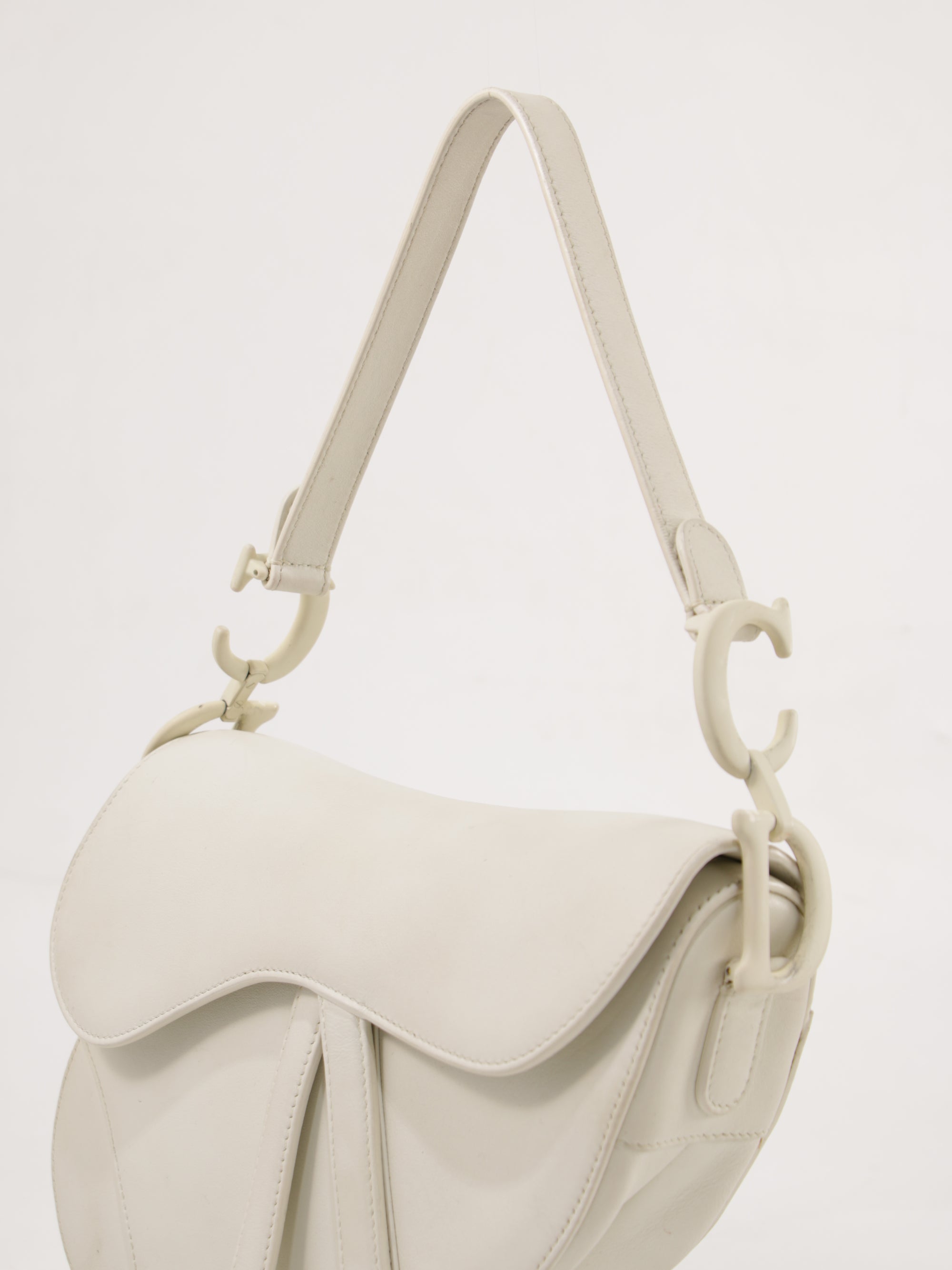 Saddle