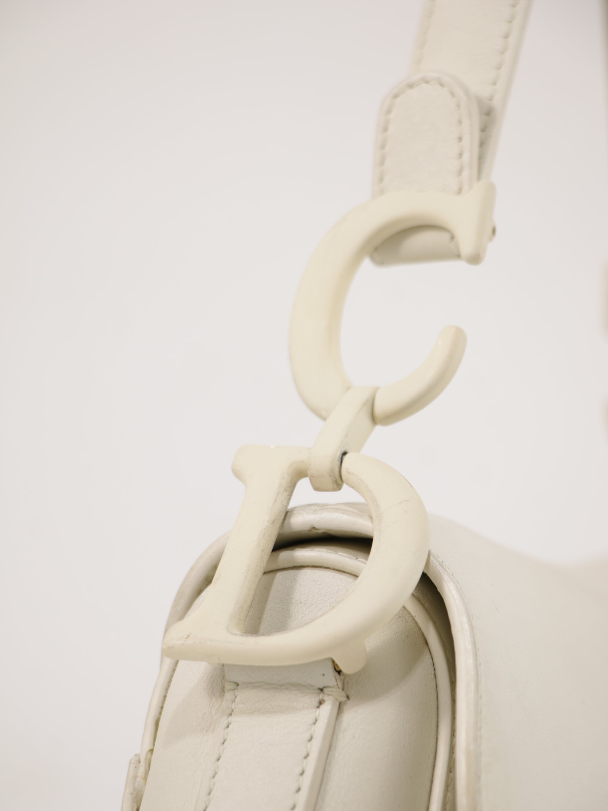 Saddle