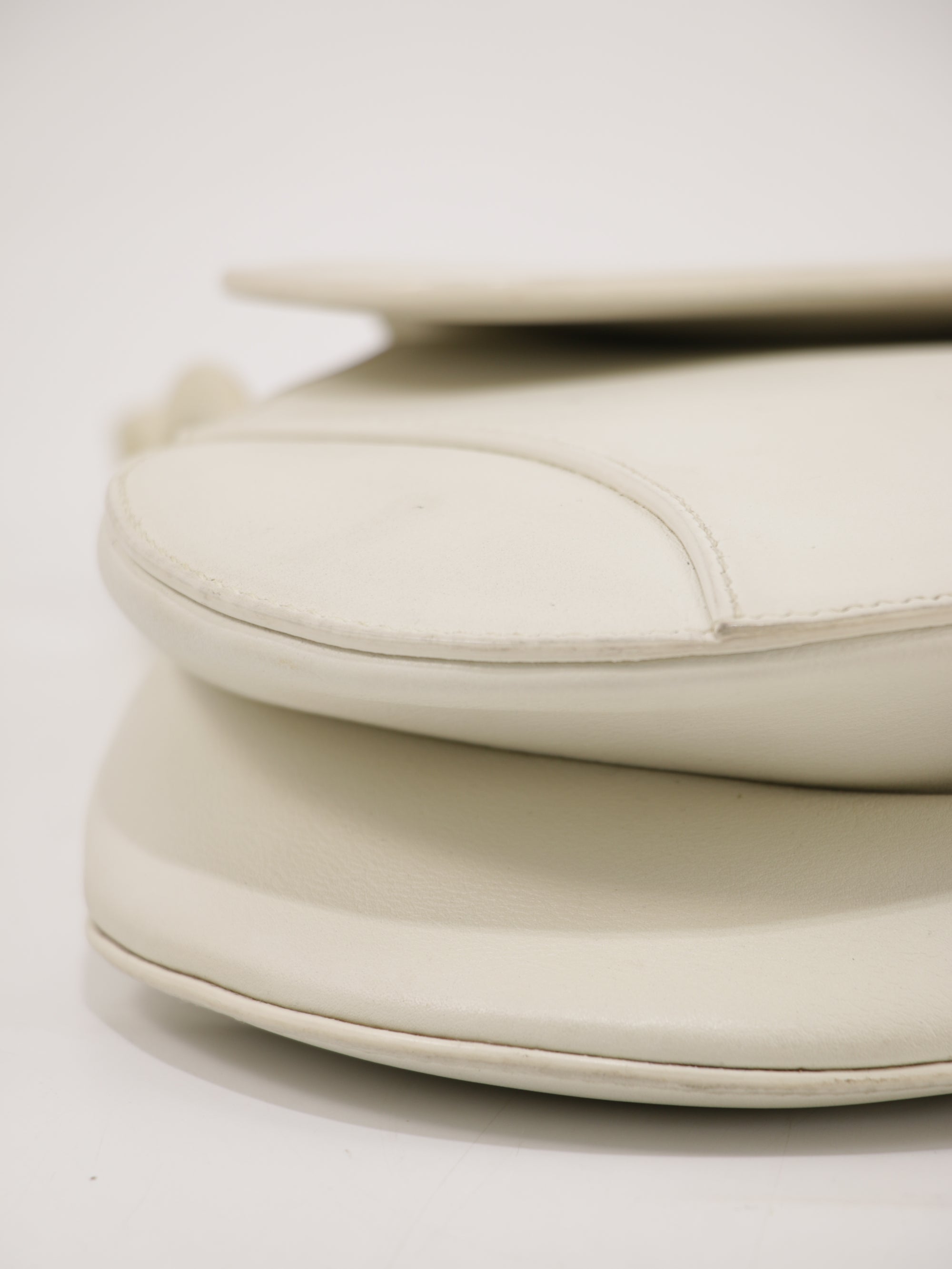 Saddle