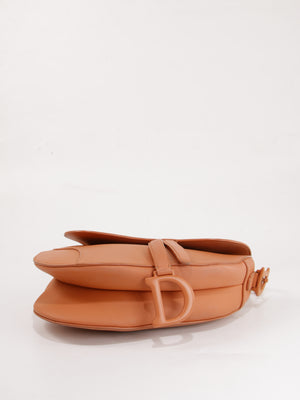 Saddle