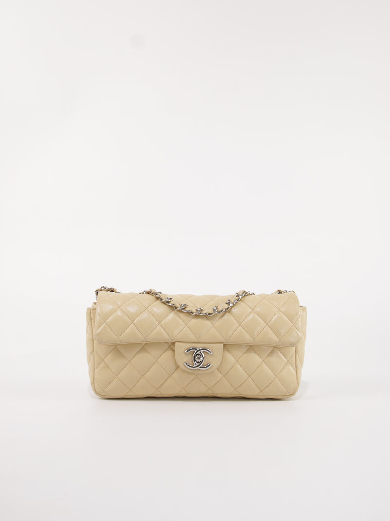 CHANEL SHOULDER BAGS