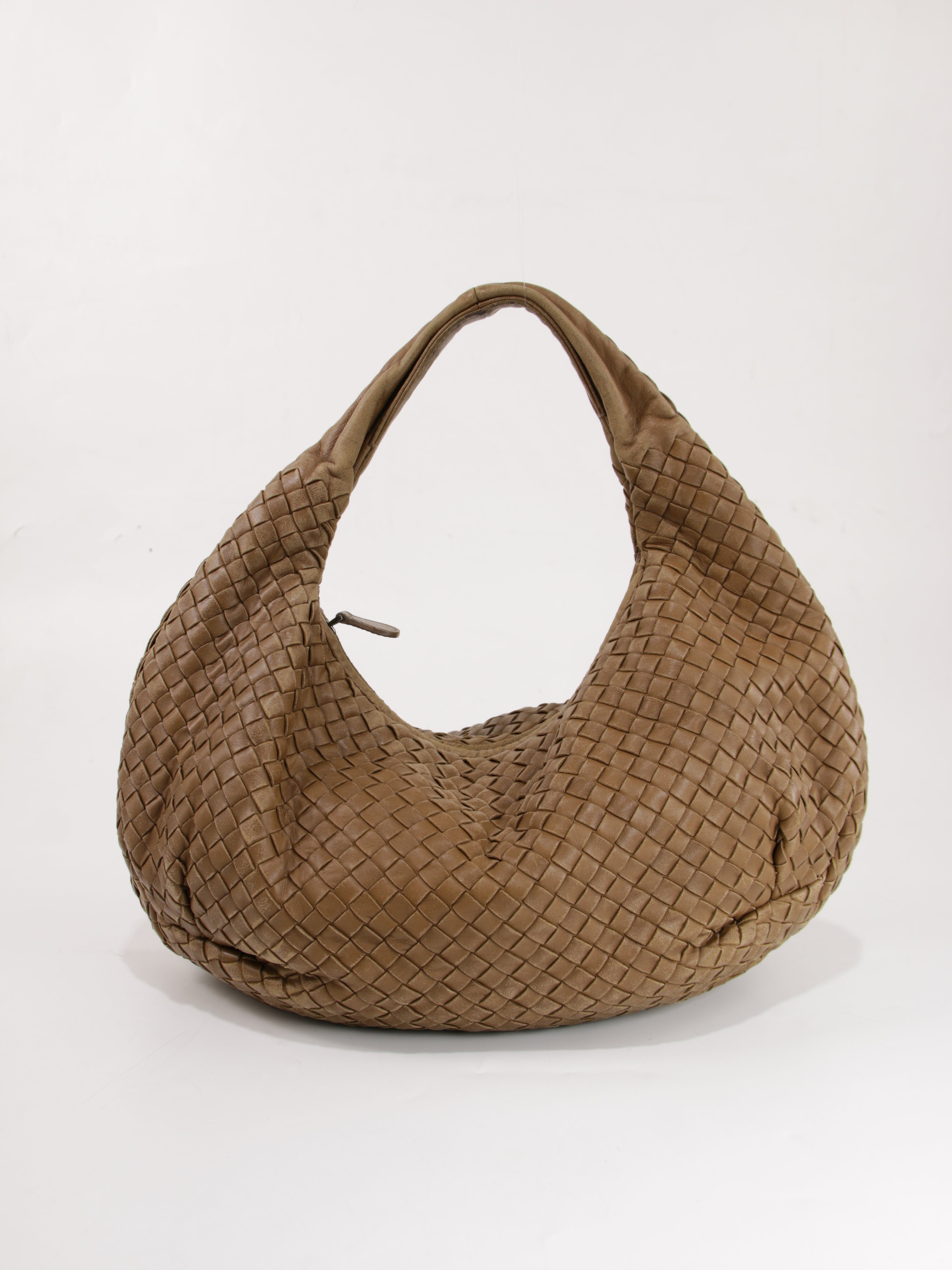 バッグ・カバンその他 BOTTEGA VENETA Women Bags 817191V08Z0 2506 BROWN Bottega Veneta Zip Leather Pouch Shoulder Bag | Neiman Marcus