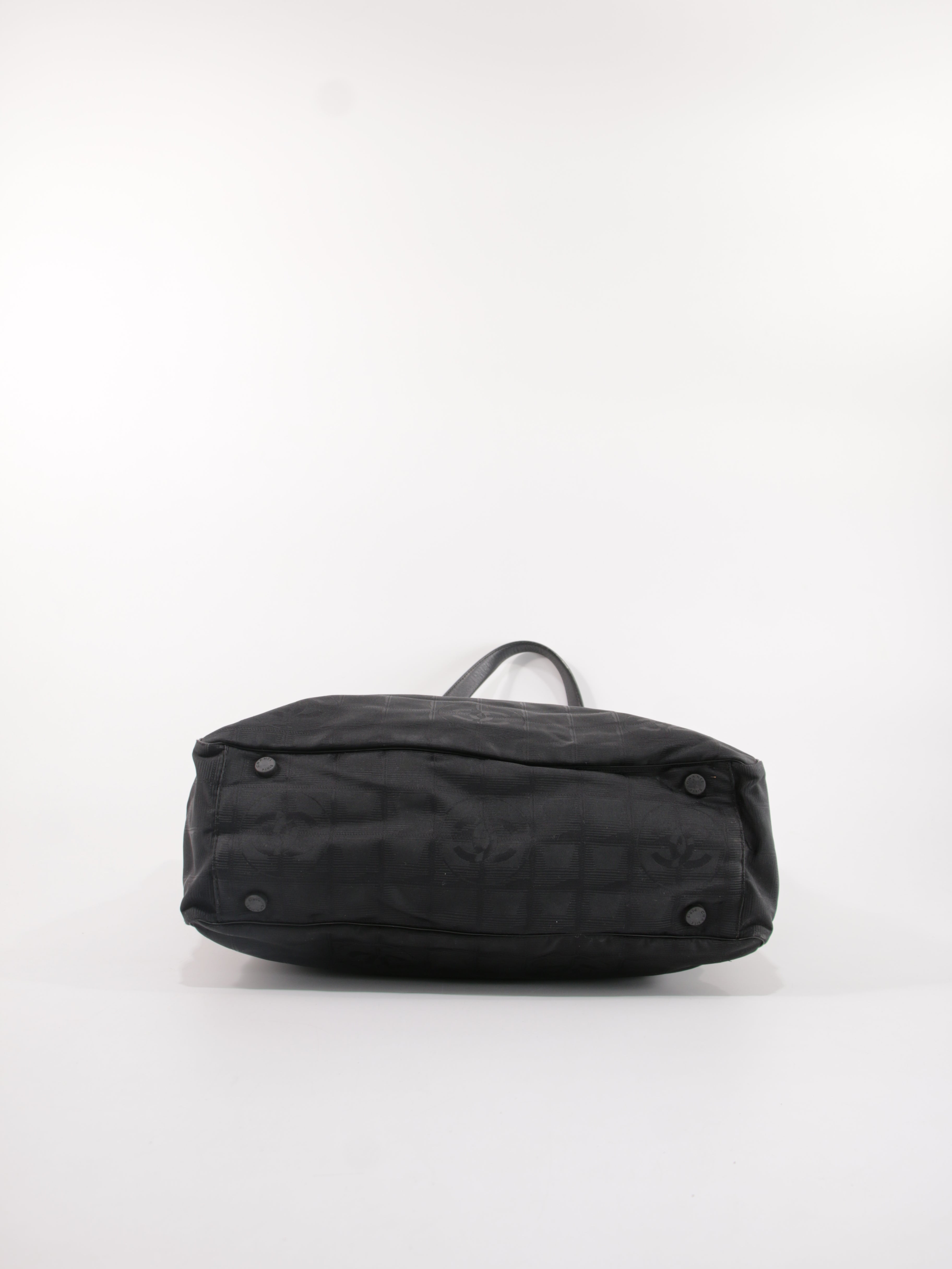 Large Travel Line Tote