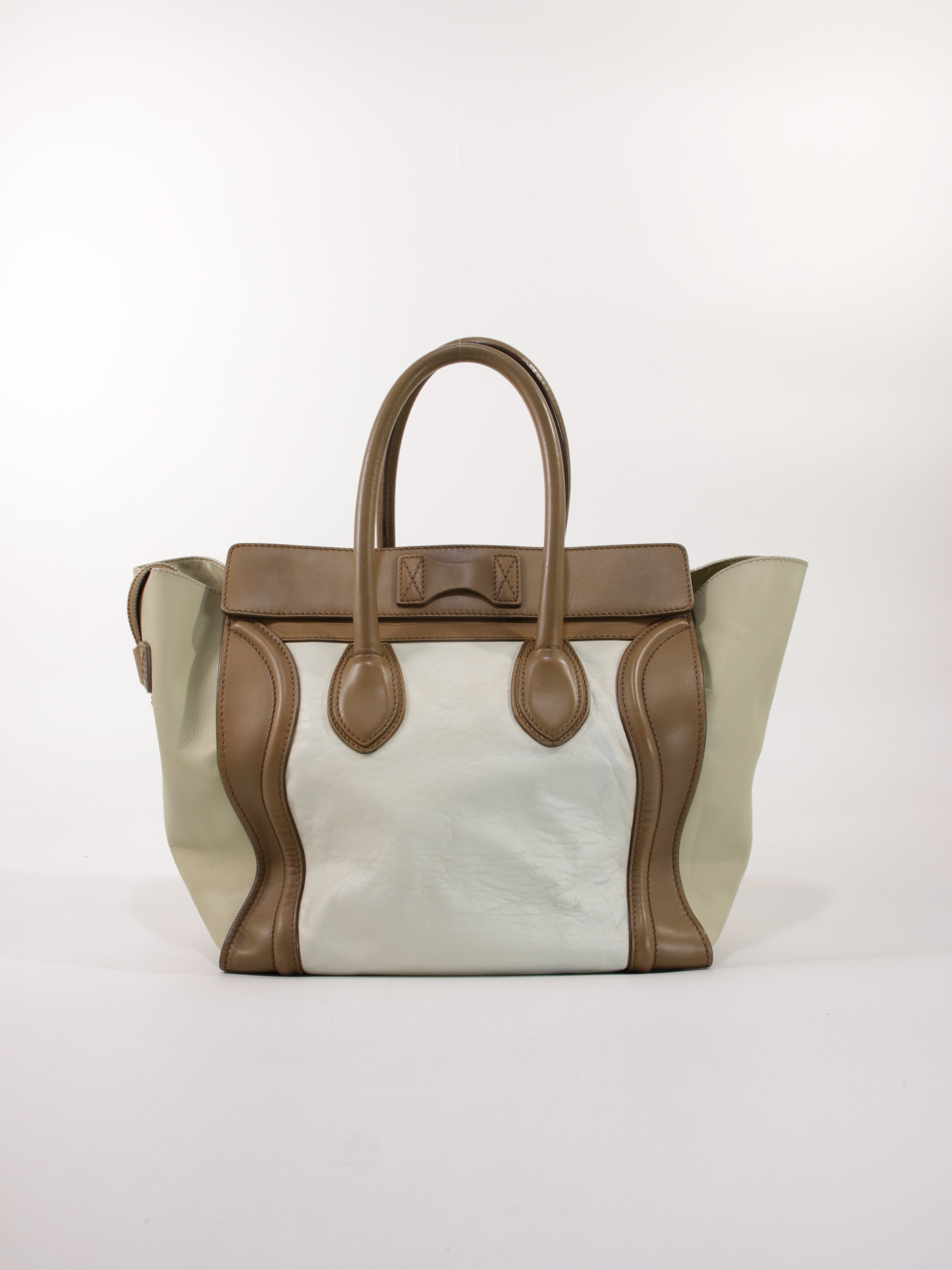 Medium Luggage