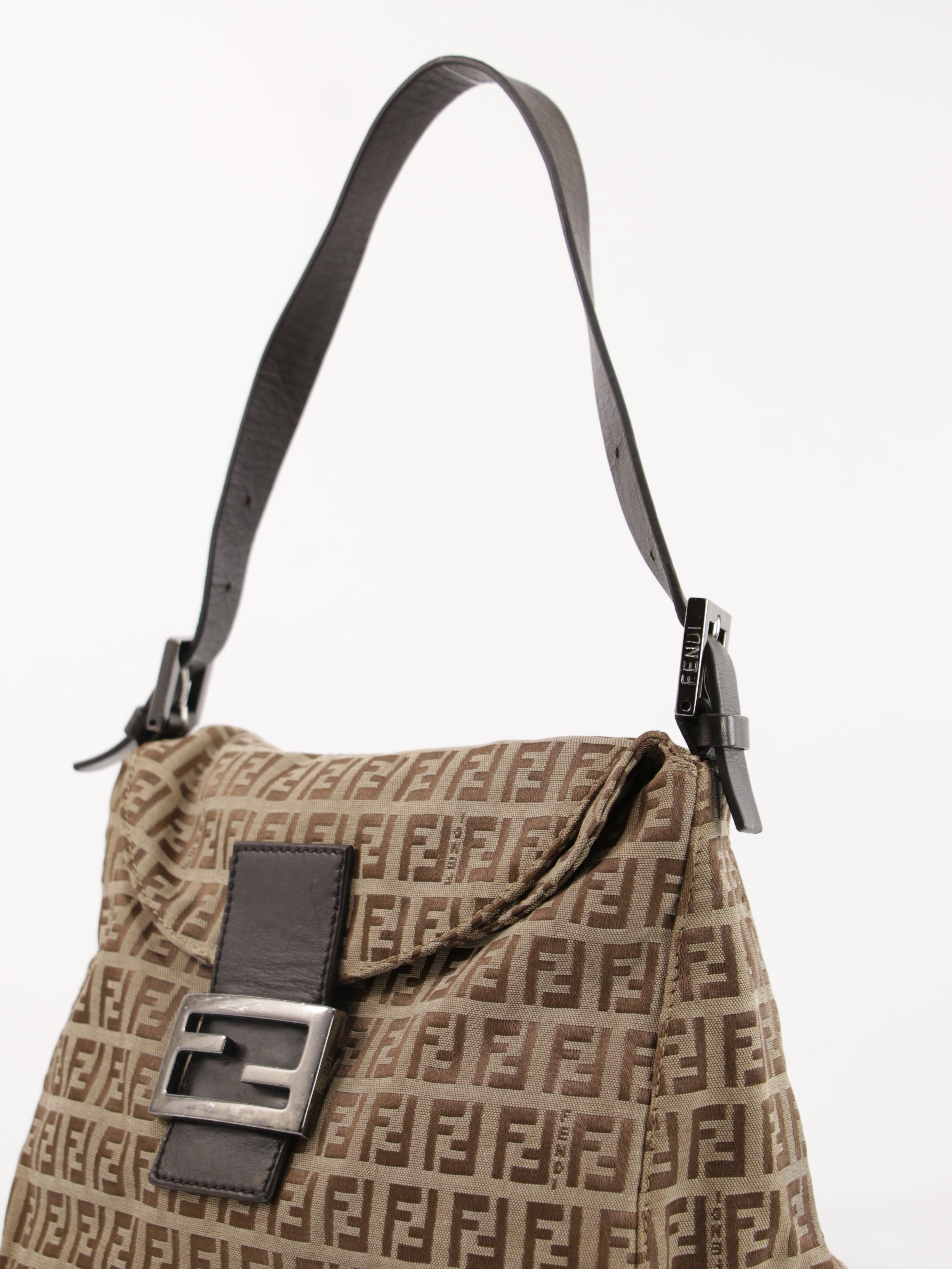 Double Flap Mamma