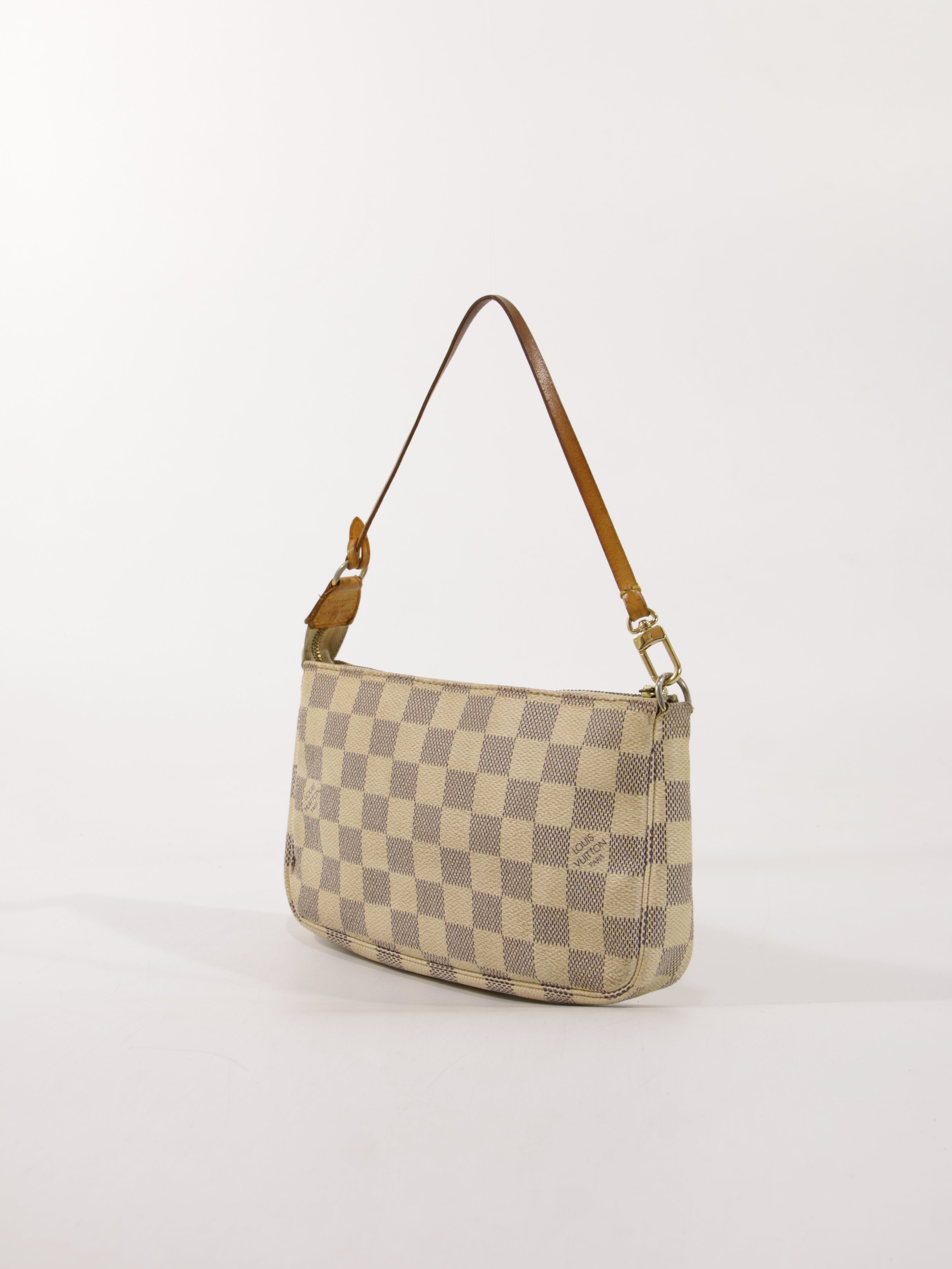 Louis Vuitton Pochette bags | Best selection of vintage Louis