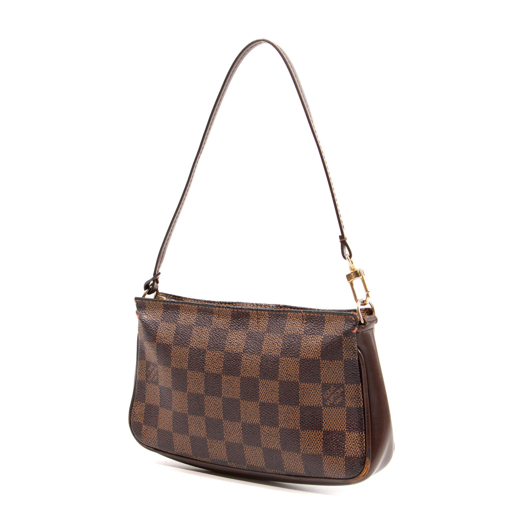 Accessories pouch