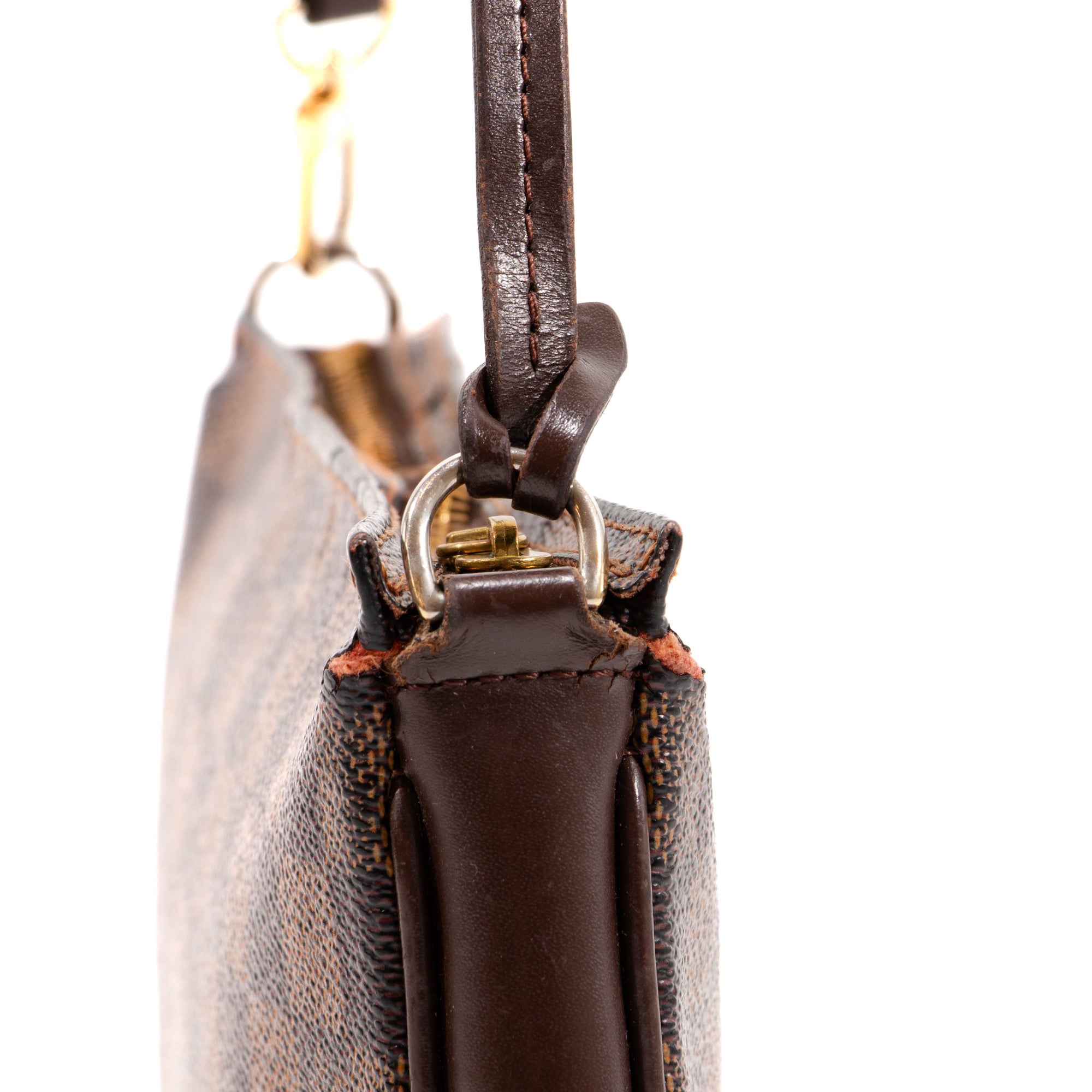 Accessories pouch