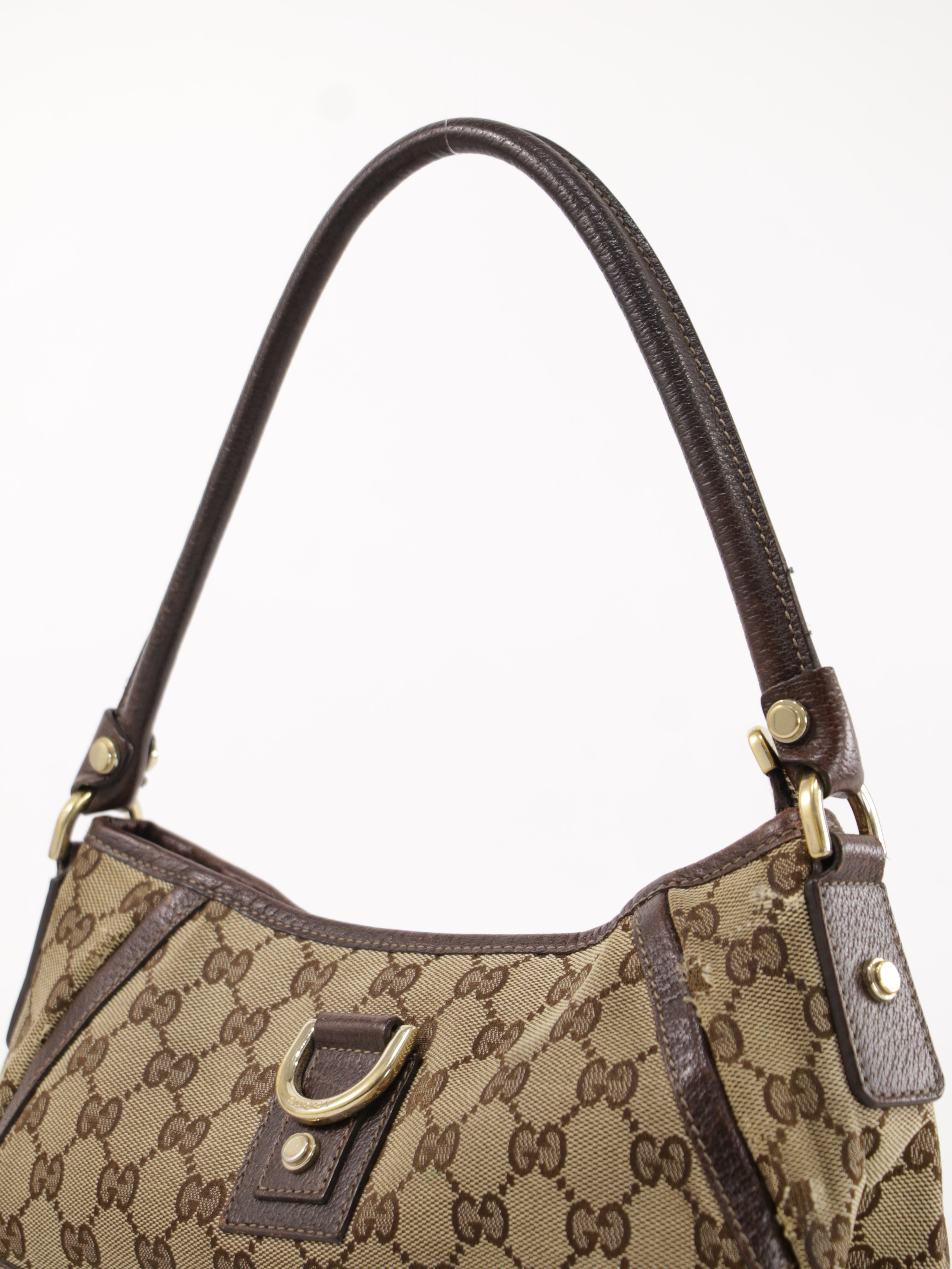 Abbey D-Ring Pochette