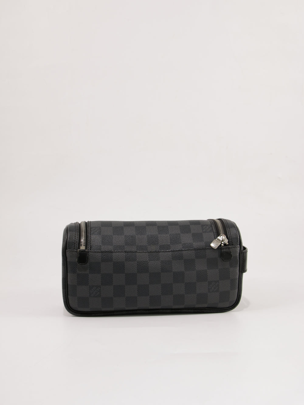 Cosmetic pouch
