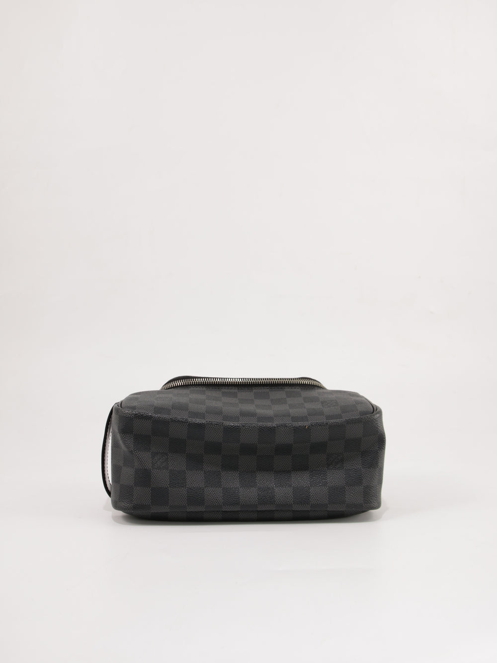 Cosmetic pouch