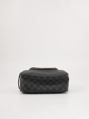 Cosmetic pouch