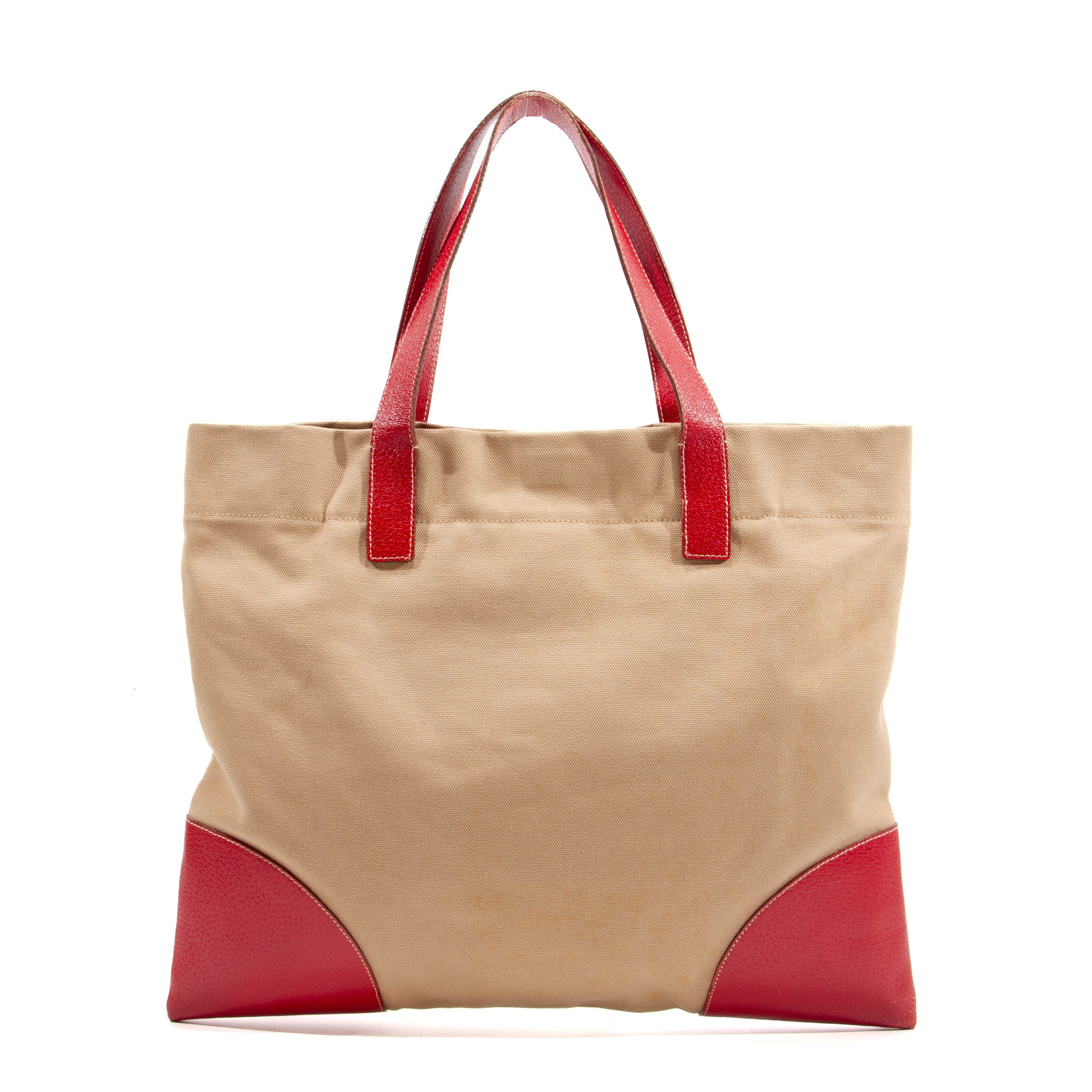 Tote behind