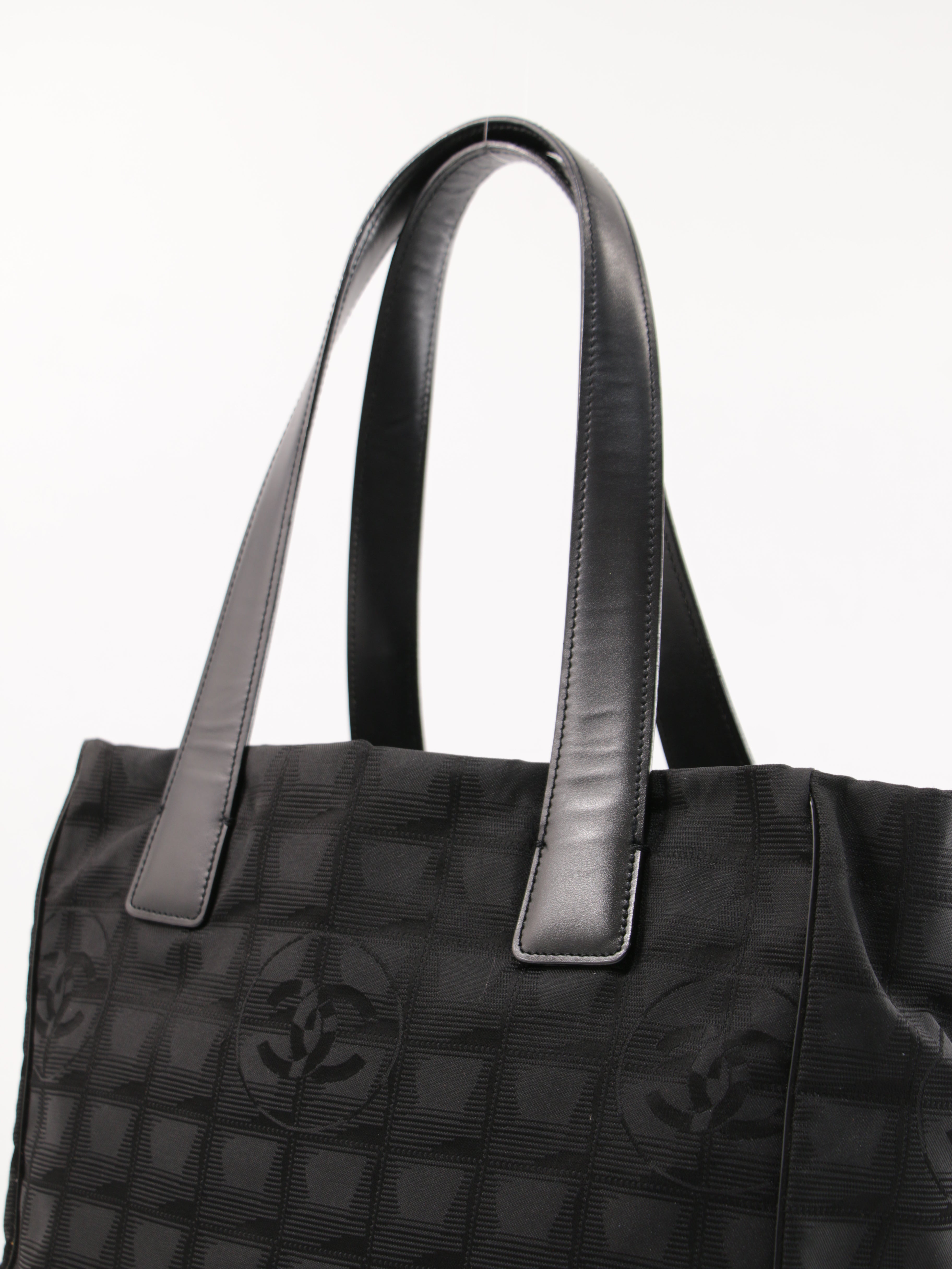 Small New Travel Line Tote