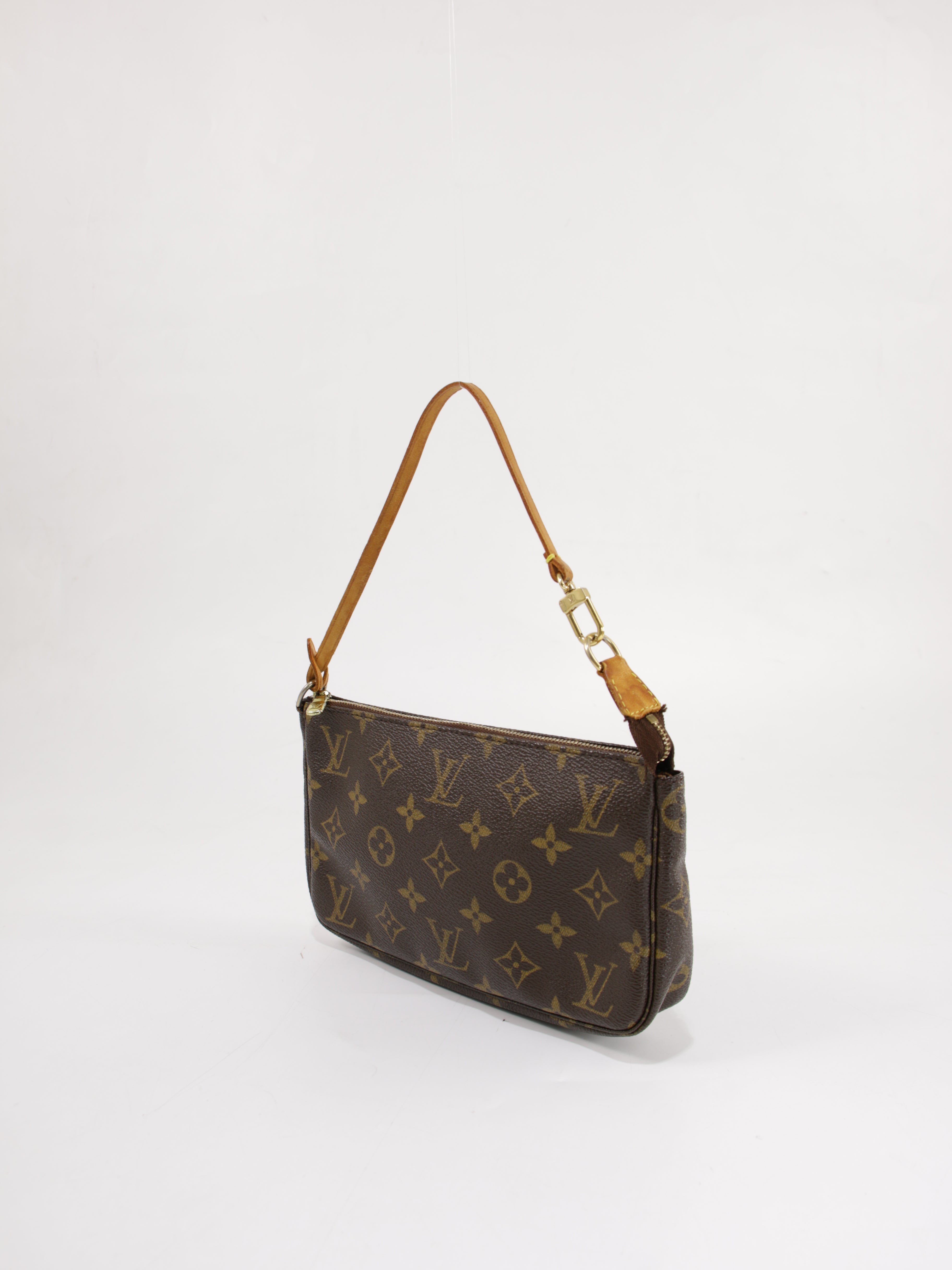 Louis Vuitton Pochette bags | Best selection of vintage Louis Vuitton –  Collector's Cage