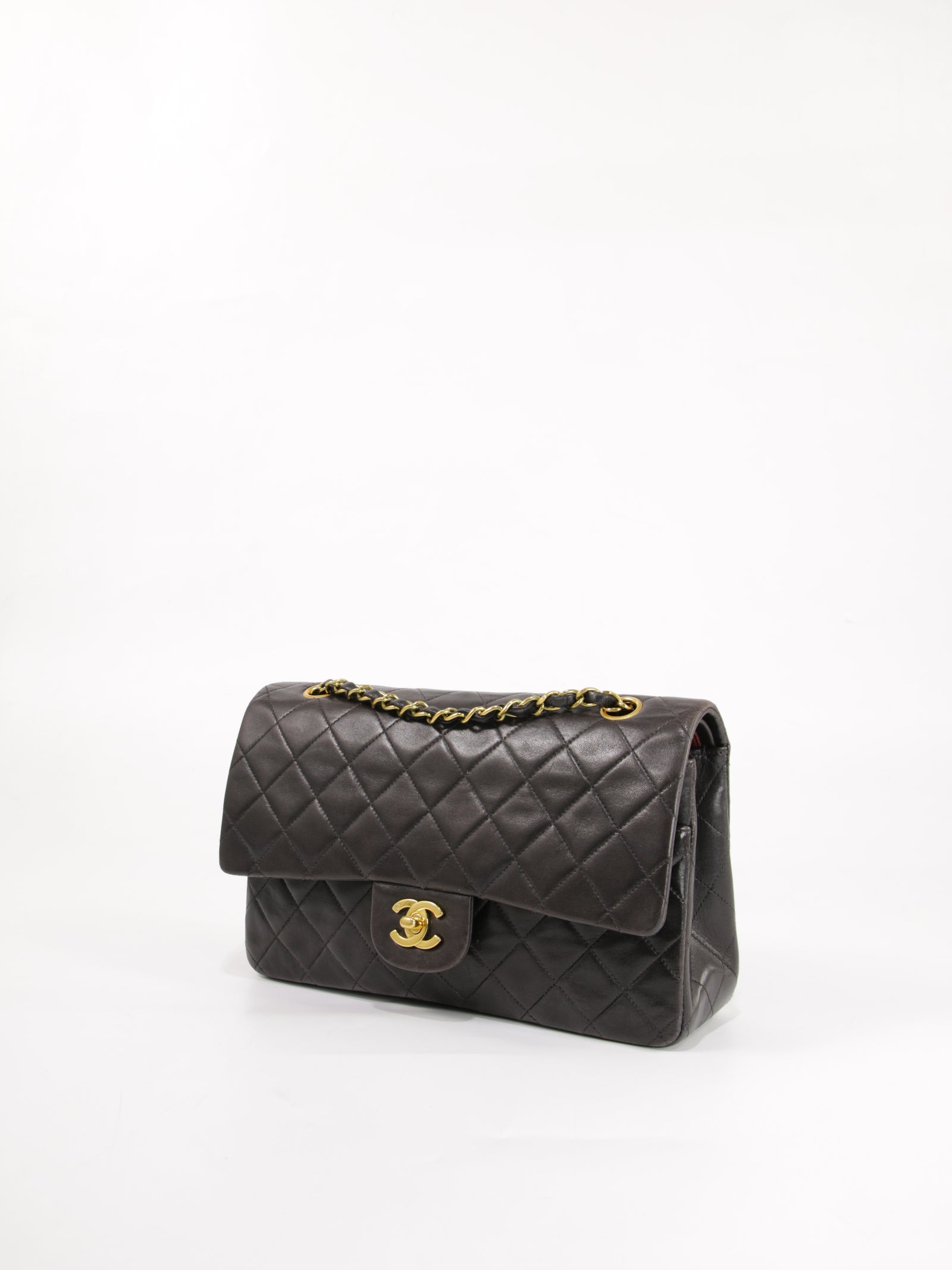 Medium Classic Flap