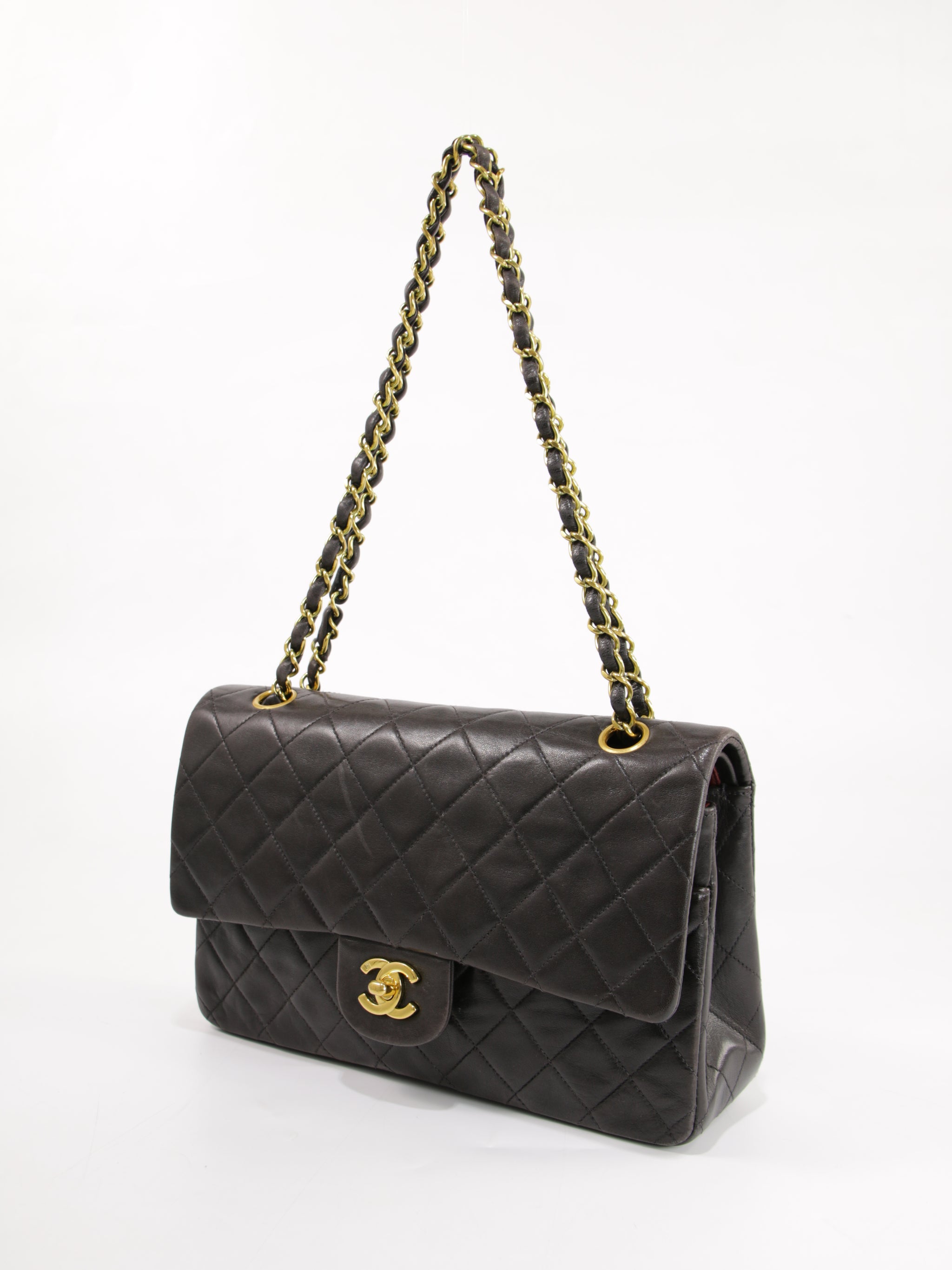 Medium Classic Flap