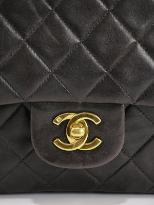 Medium Classic Flap