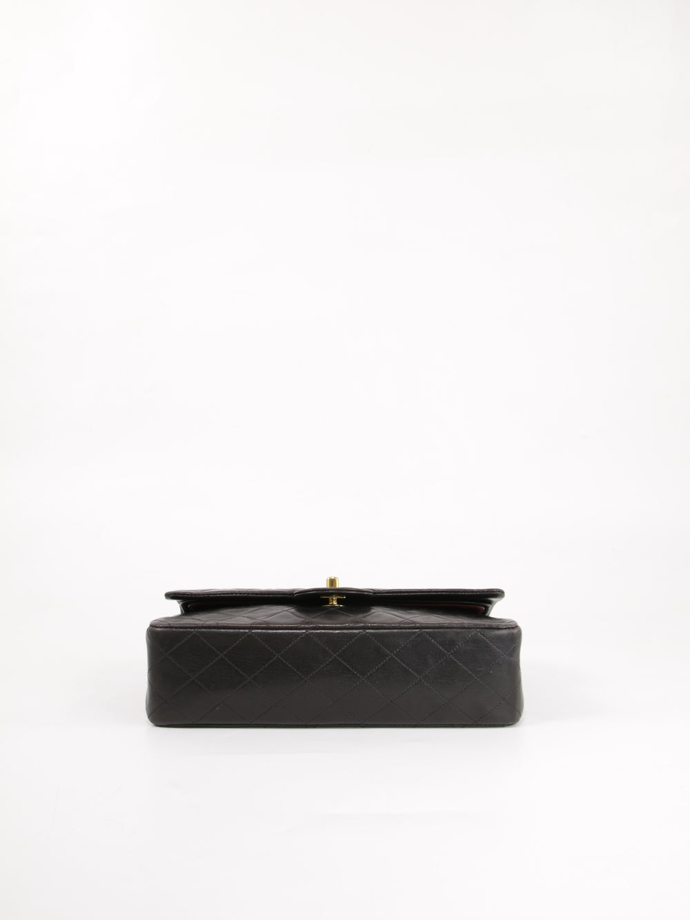 Medium Classic Flap